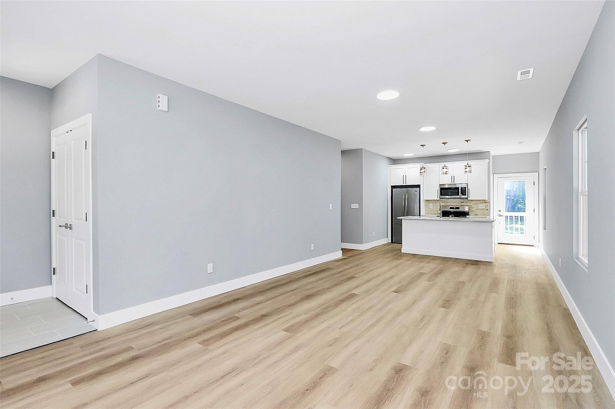 226 N Columbia Avenue