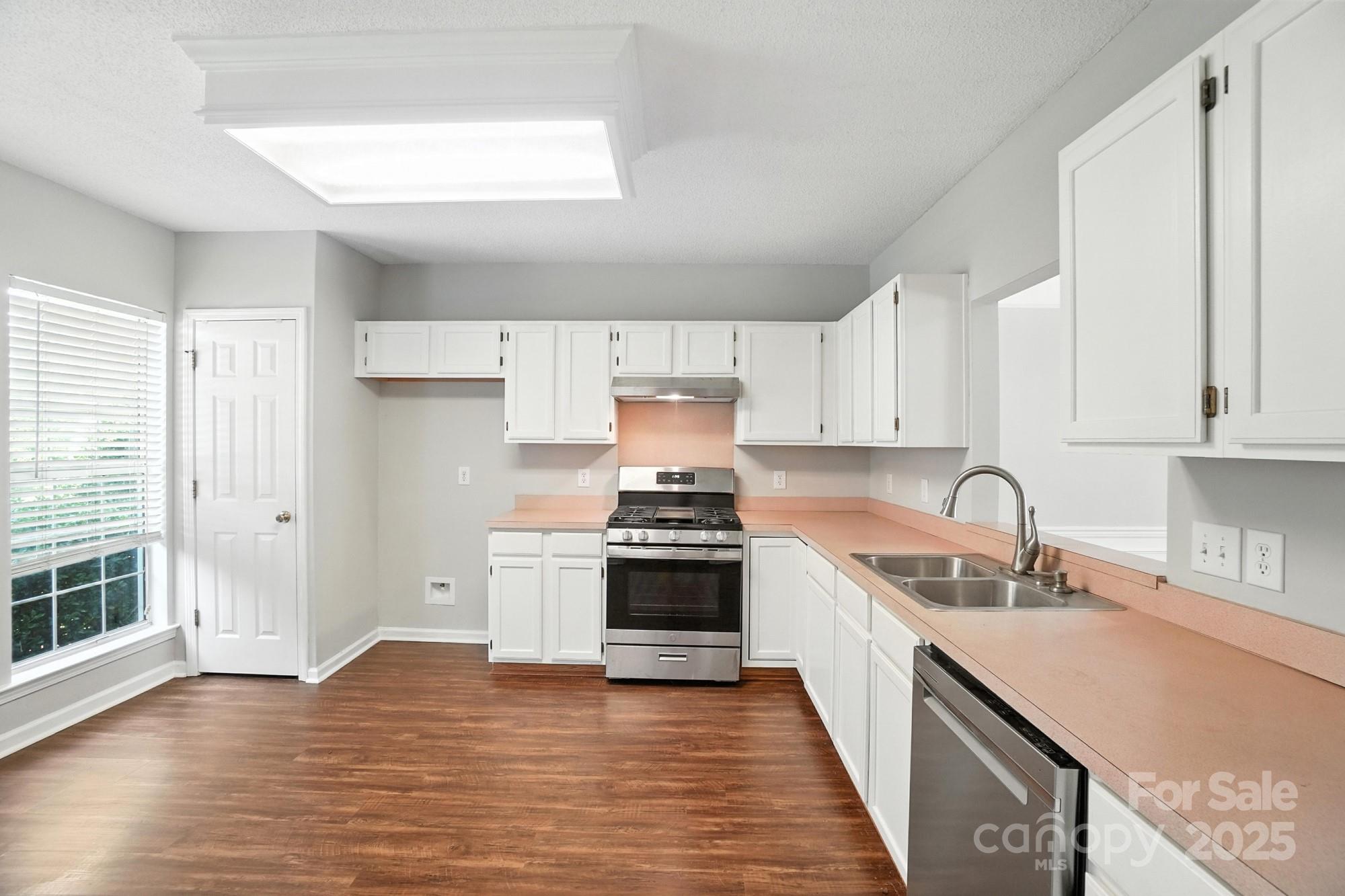 247 Aylesbury Lane