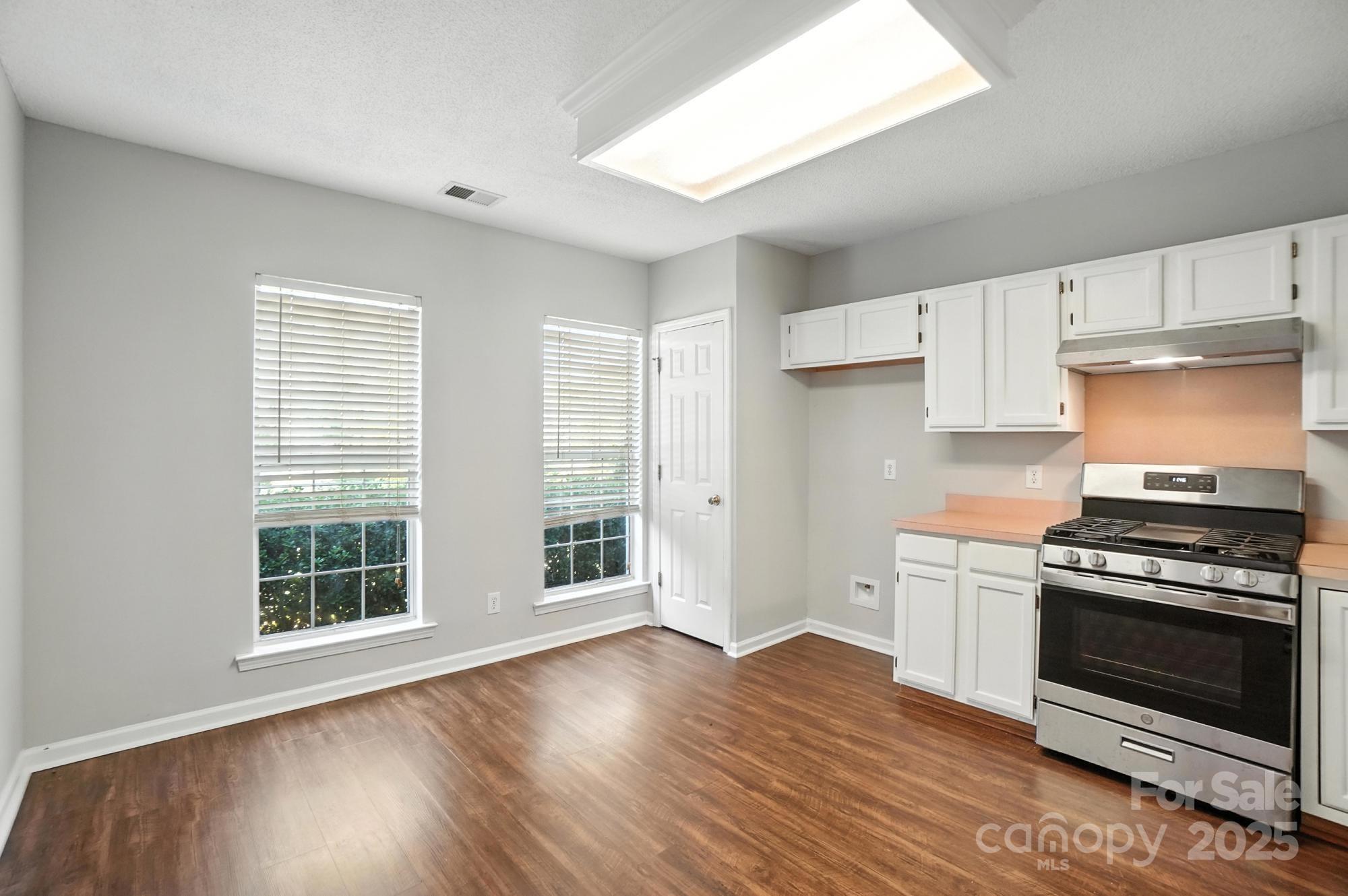 247 Aylesbury Lane