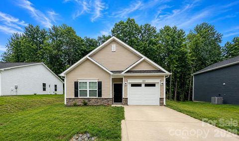 Photo of 103 Trexler Avenue, Mount Holly, NC 28120 (MLS # 4387325)
