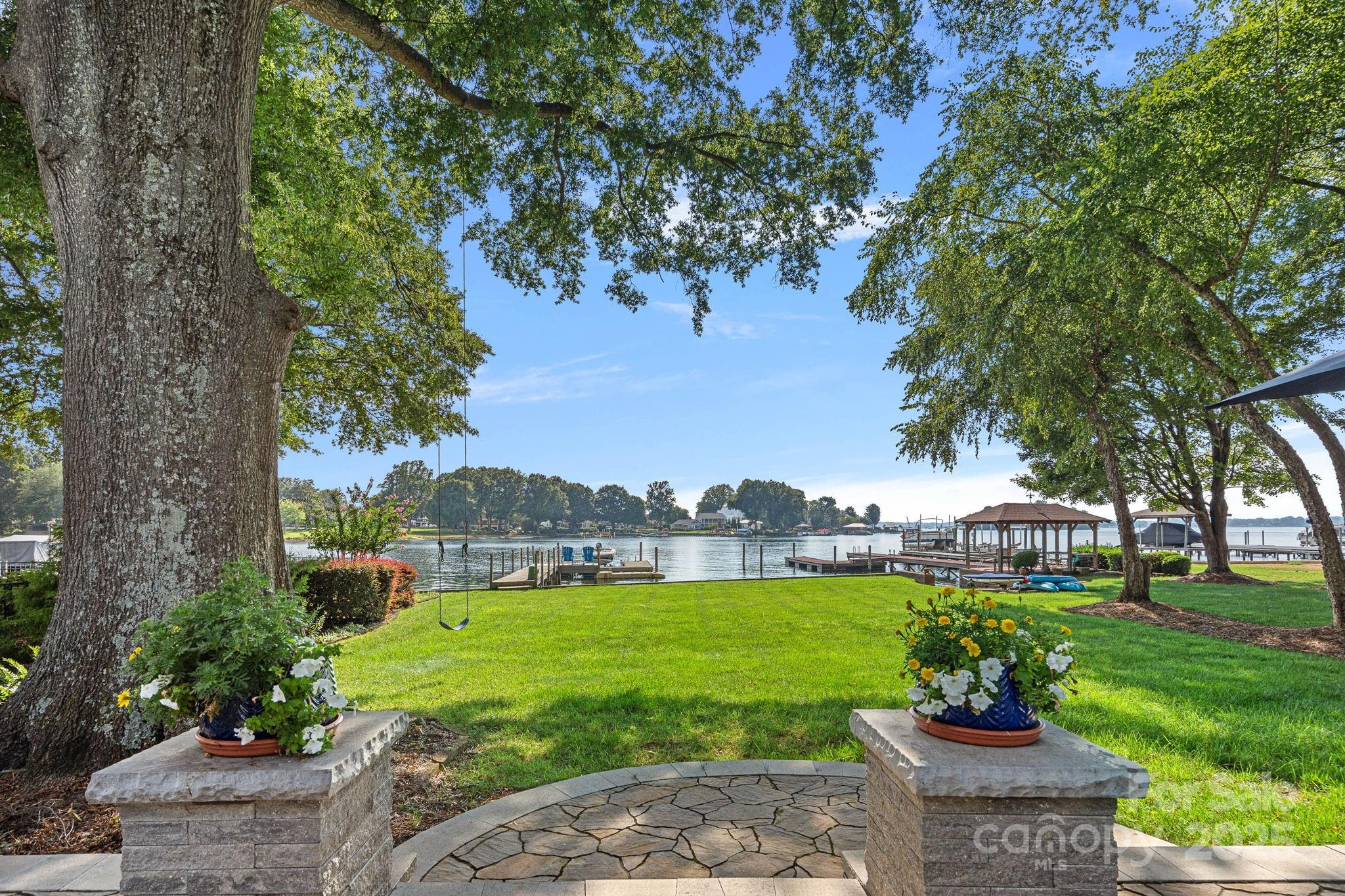 Island Forest - Residential