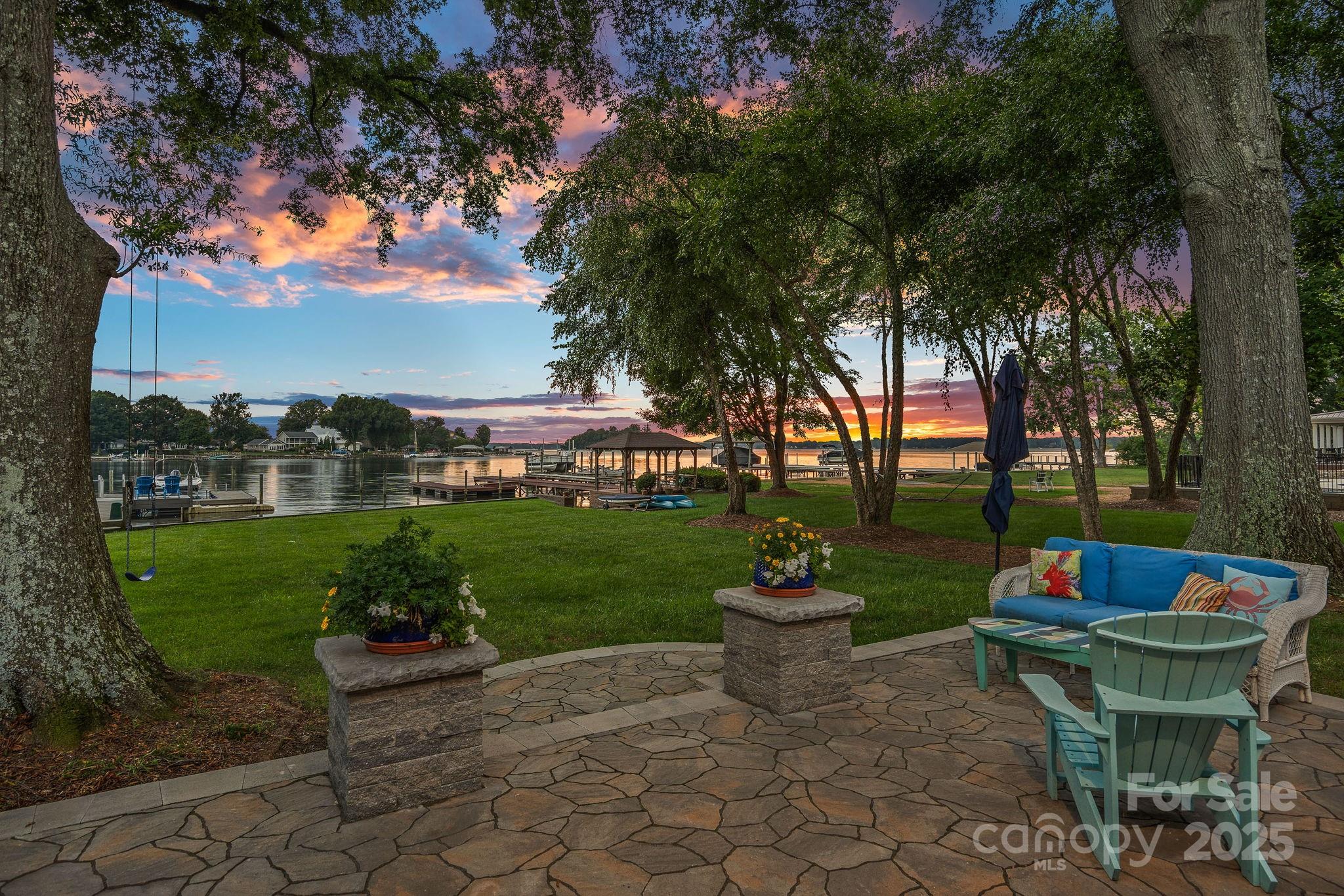 Island Forest - Residential