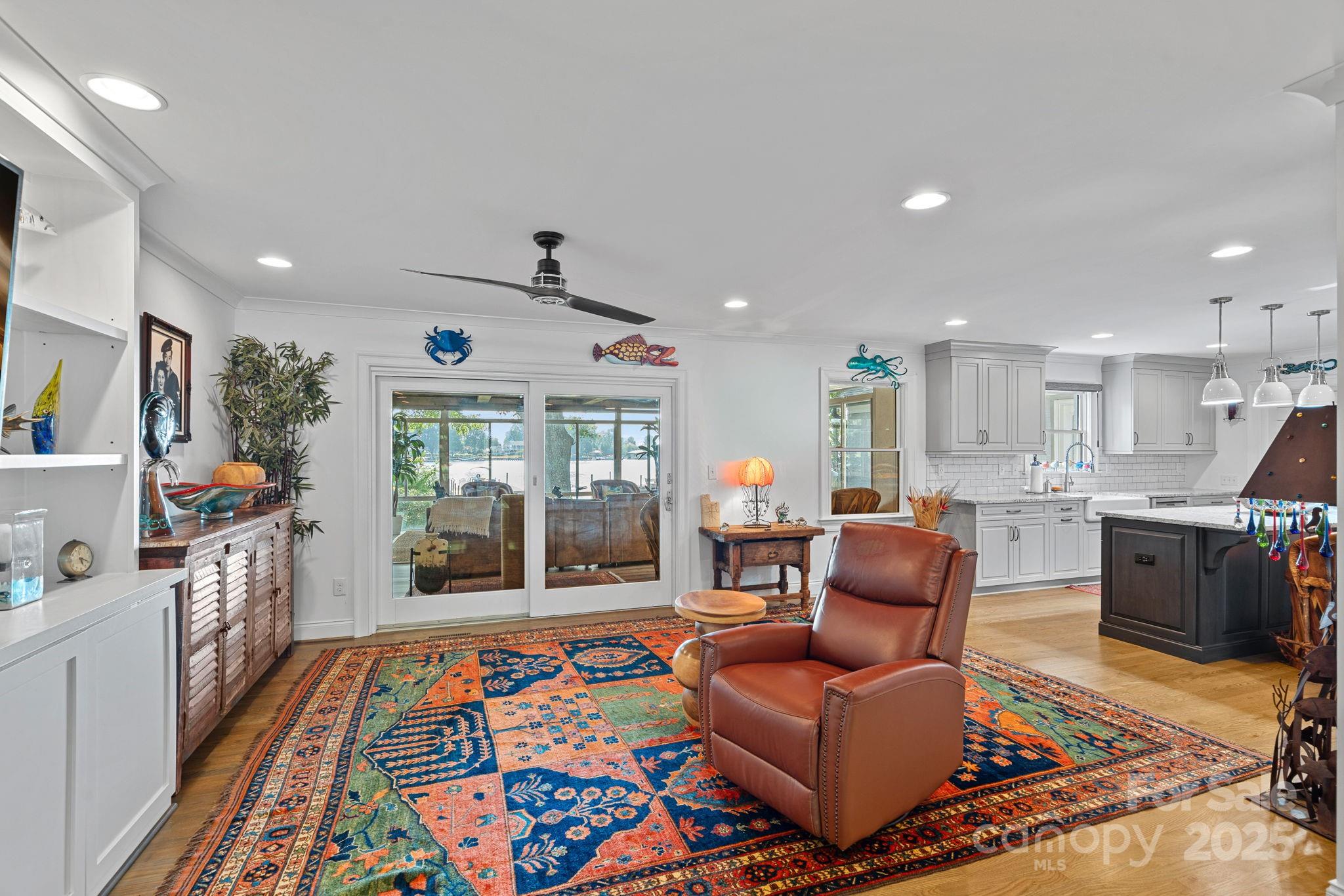 Island Forest - Residential