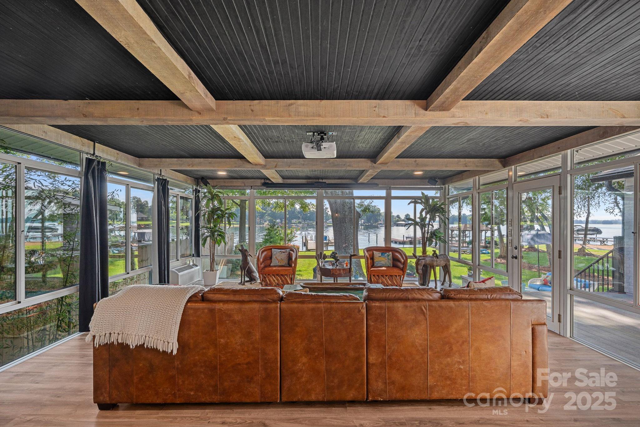 Island Forest - Residential