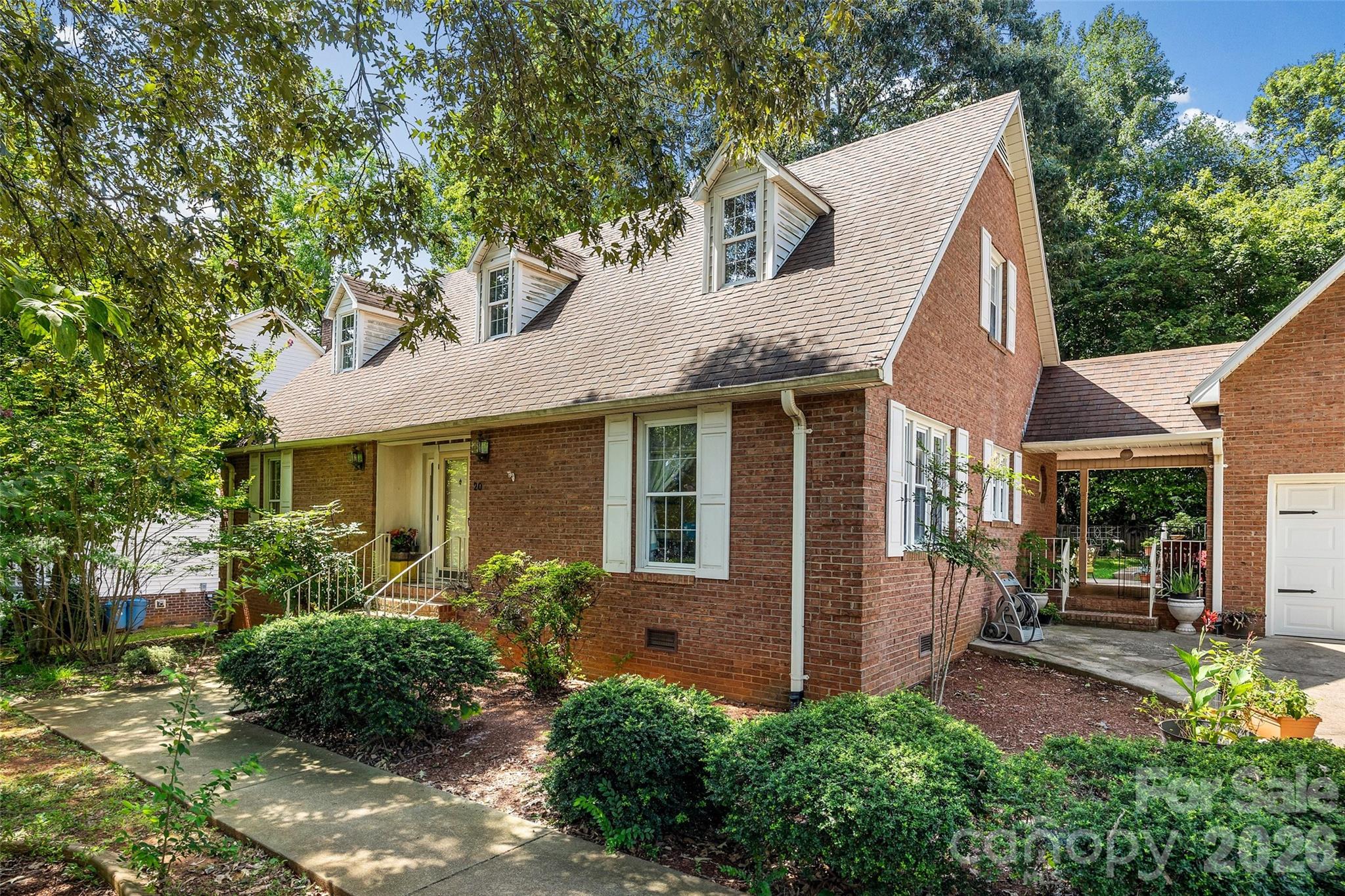208 Eastwood Drive
