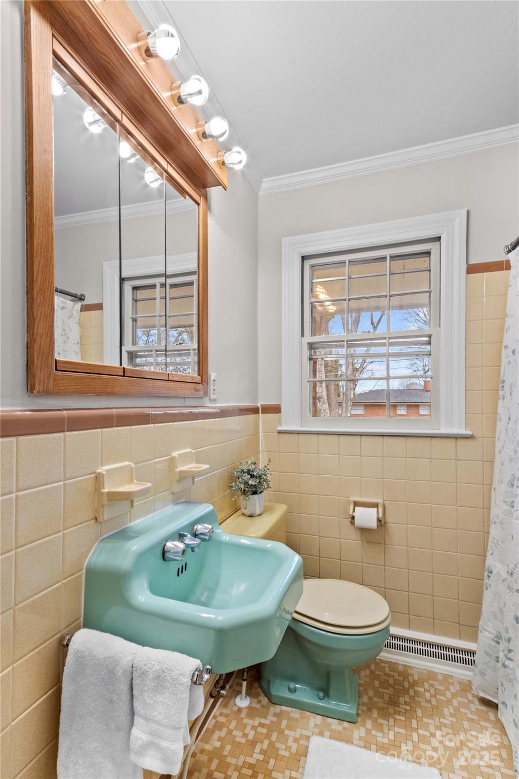 Hill Crest - Residential