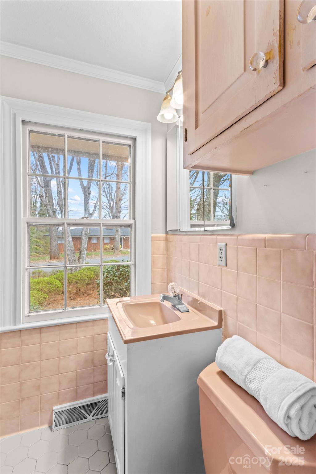 Hill Crest - Residential