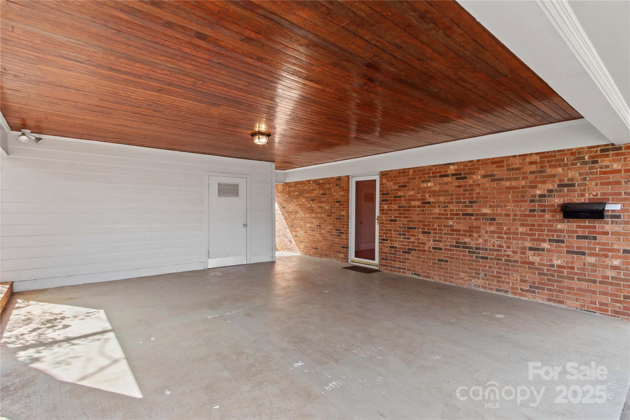 Hill Crest - Residential