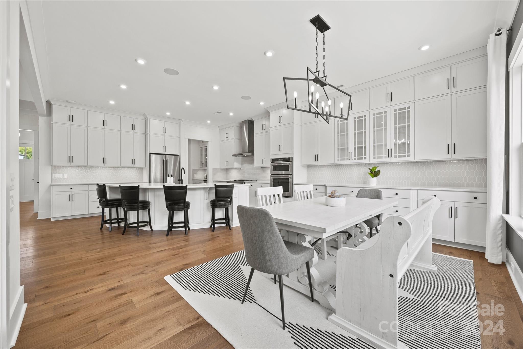 Cavesson - Residential