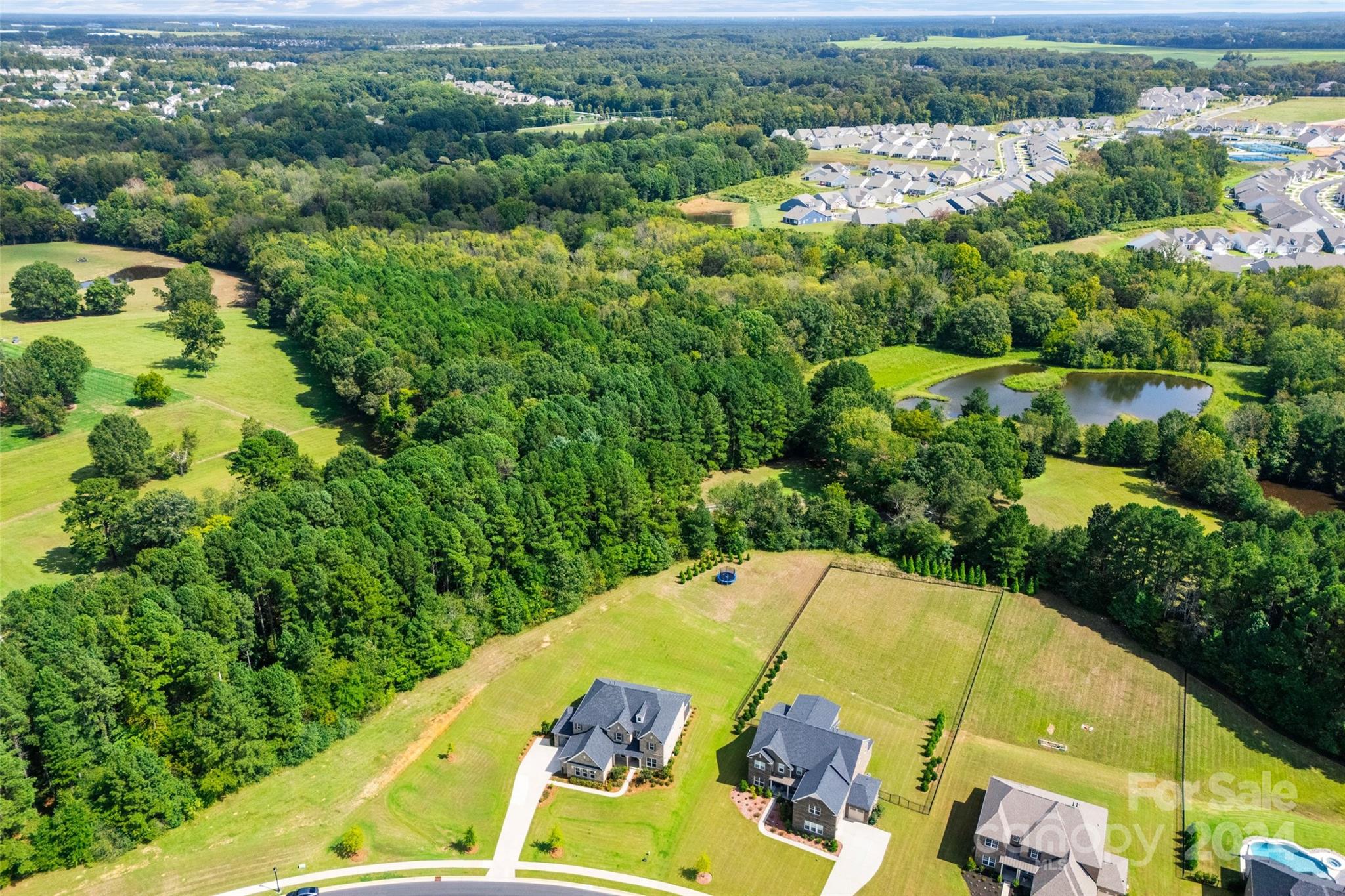 Cavesson - Residential