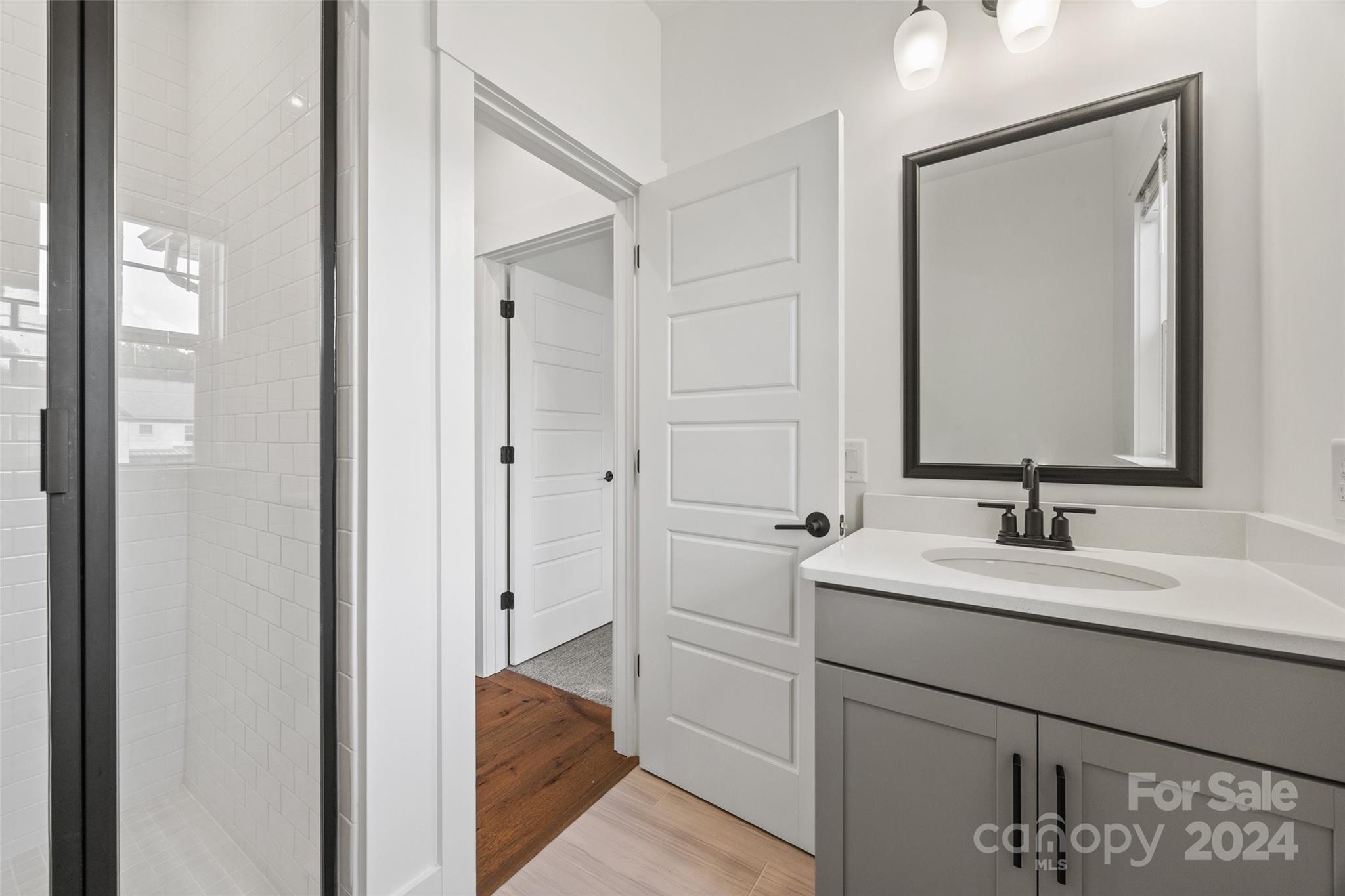 Cavesson - Residential