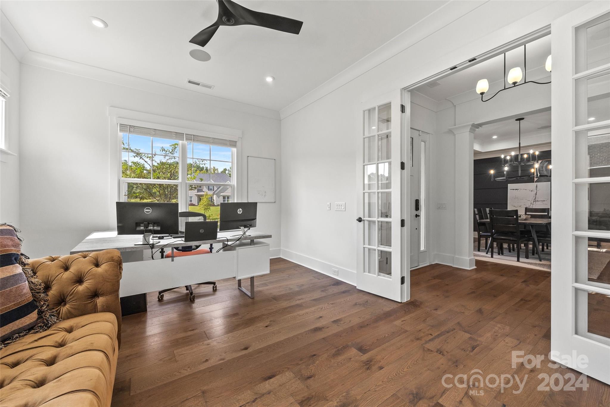 Cavesson - Residential