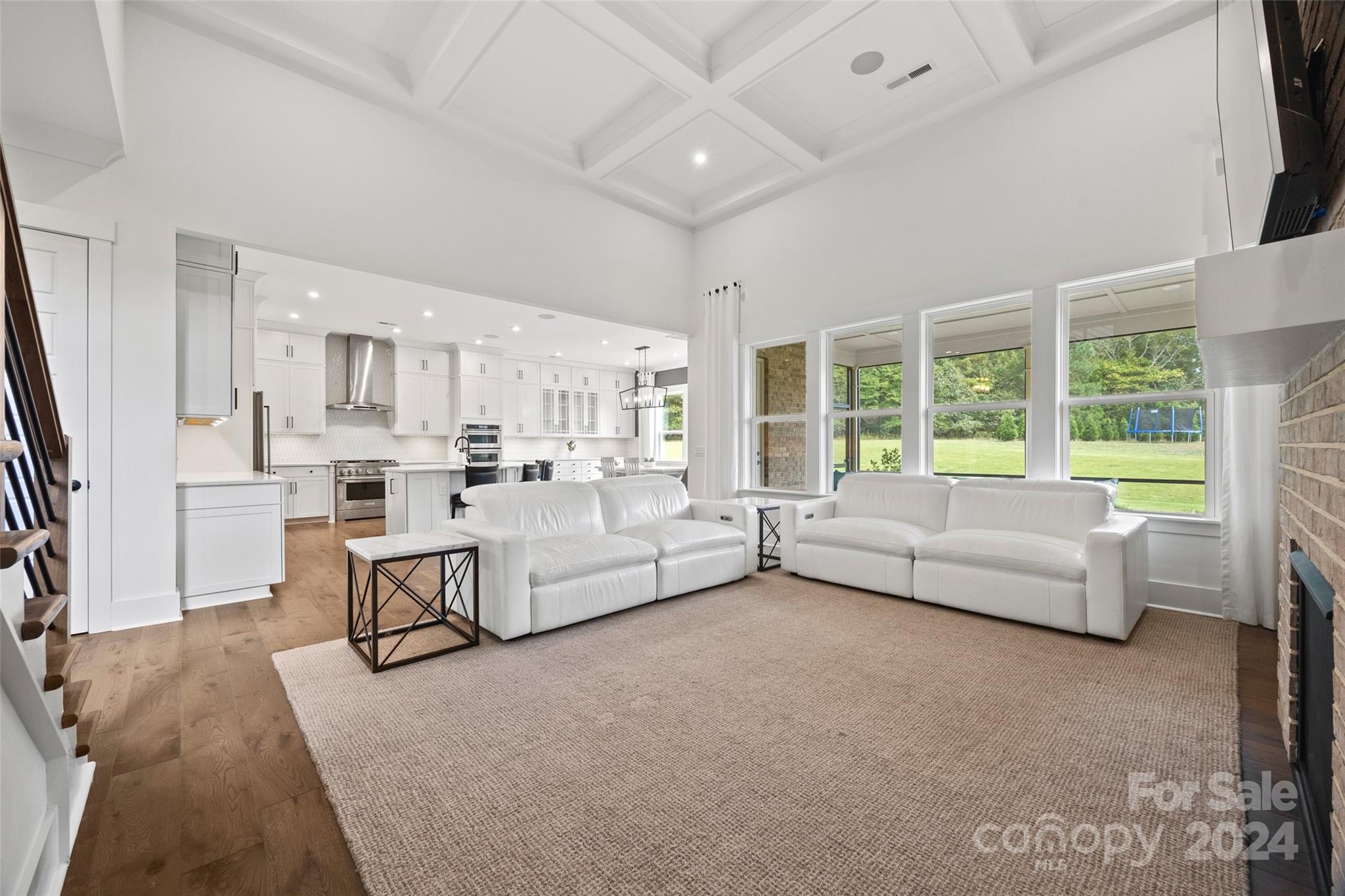 Cavesson - Residential