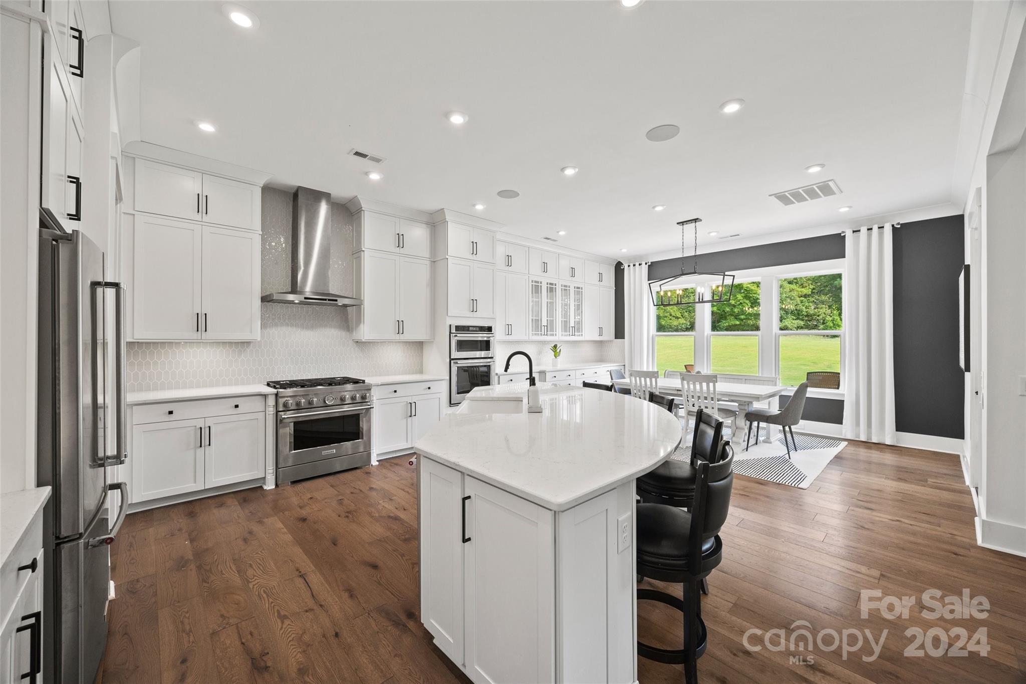 Cavesson - Residential