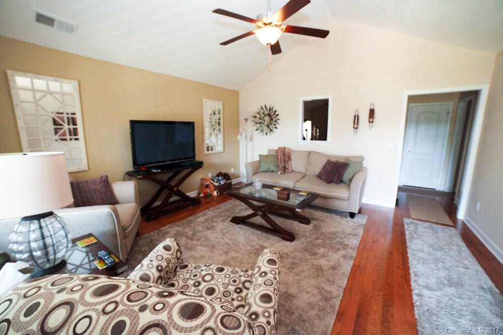 Pheasant Ridge - Residential