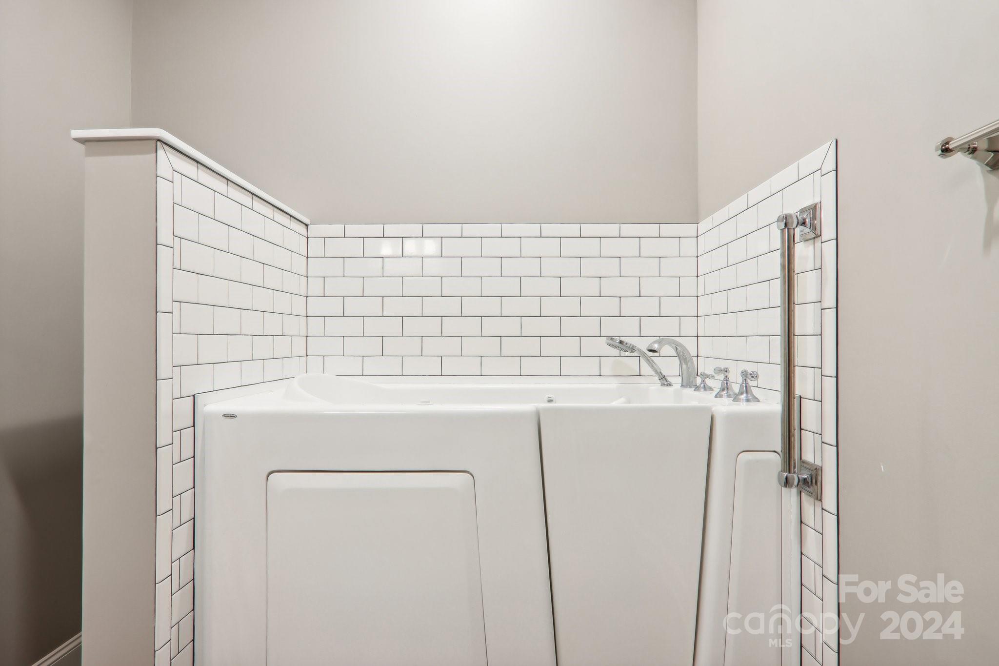 Rebeccas Pond - Residential