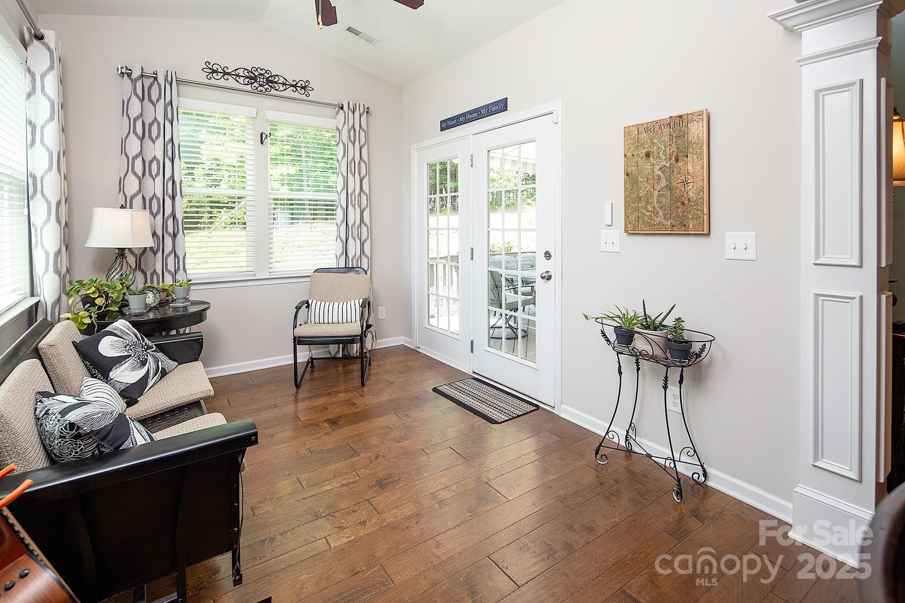 Somerset At Autumn Cove - Residential