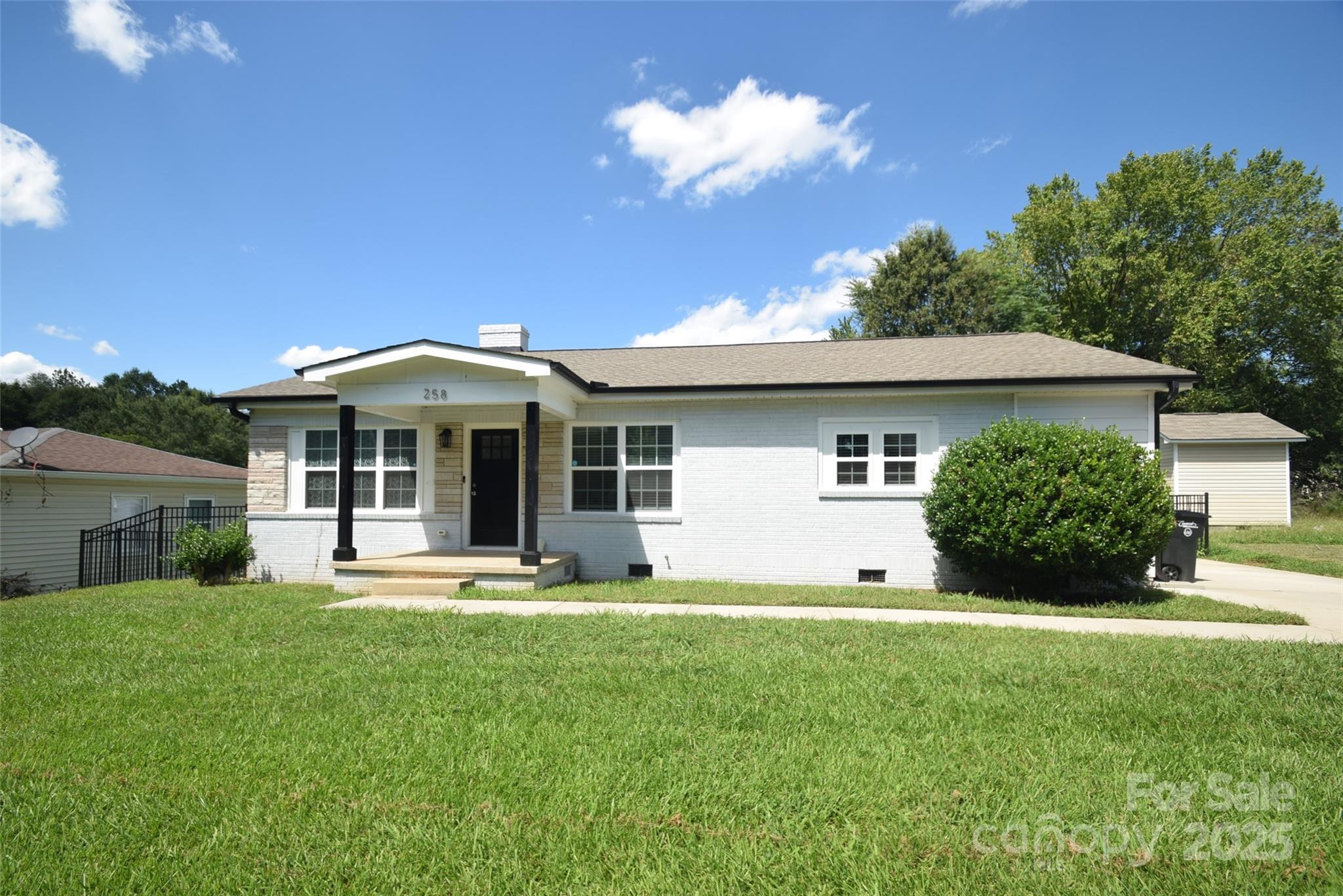 258 Carver Avenue SW
