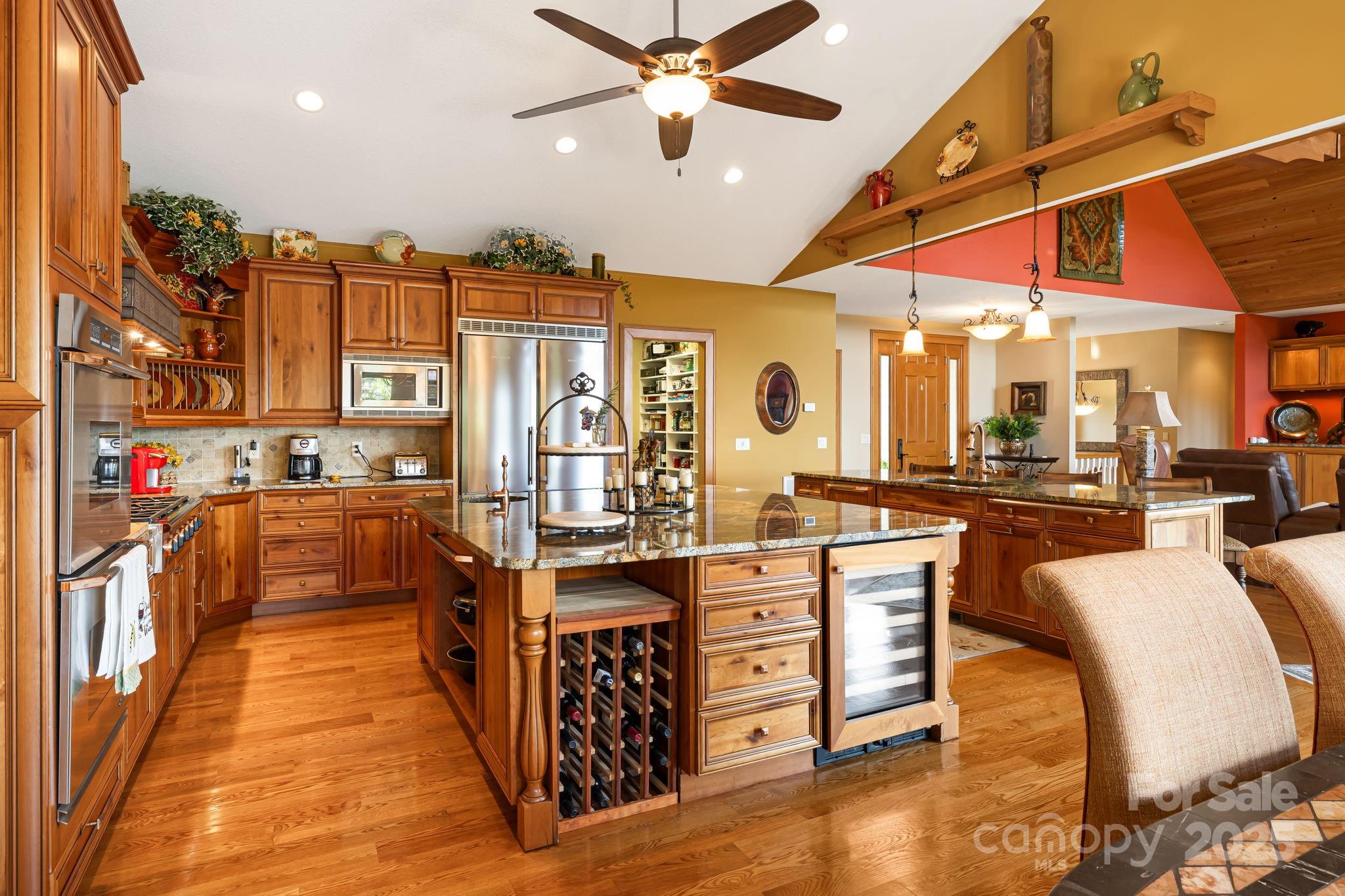 3527 Cummings Cove Parkway