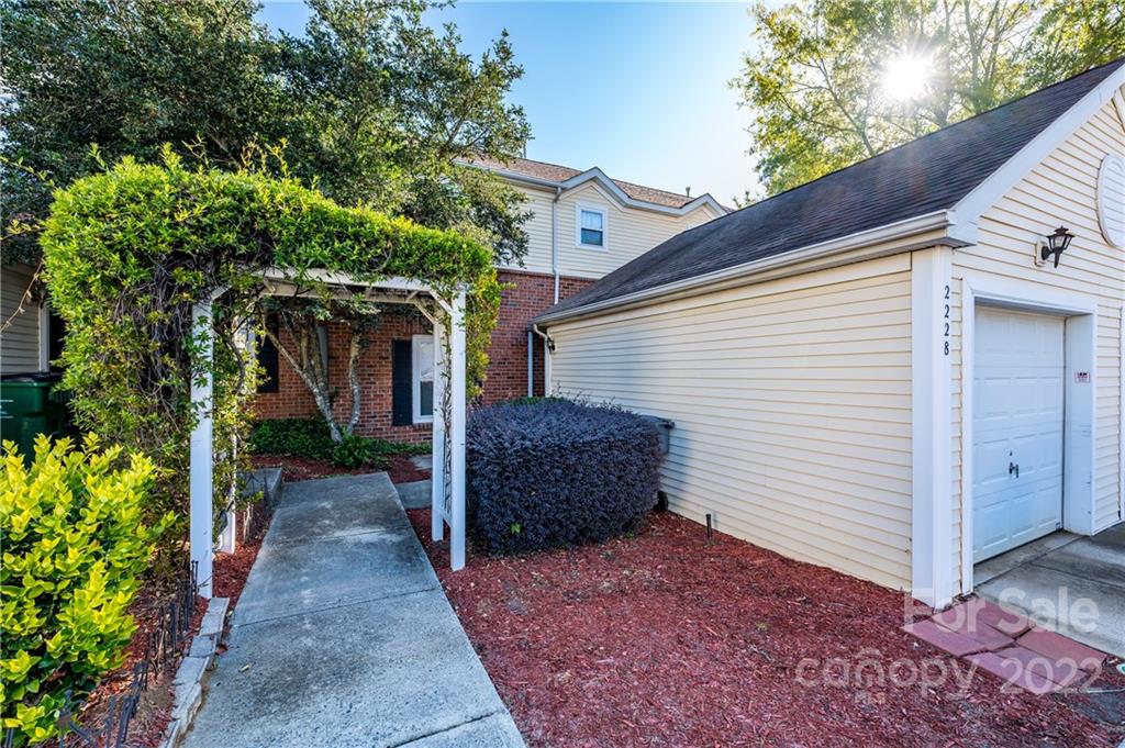 Adare Townhomes - Residential