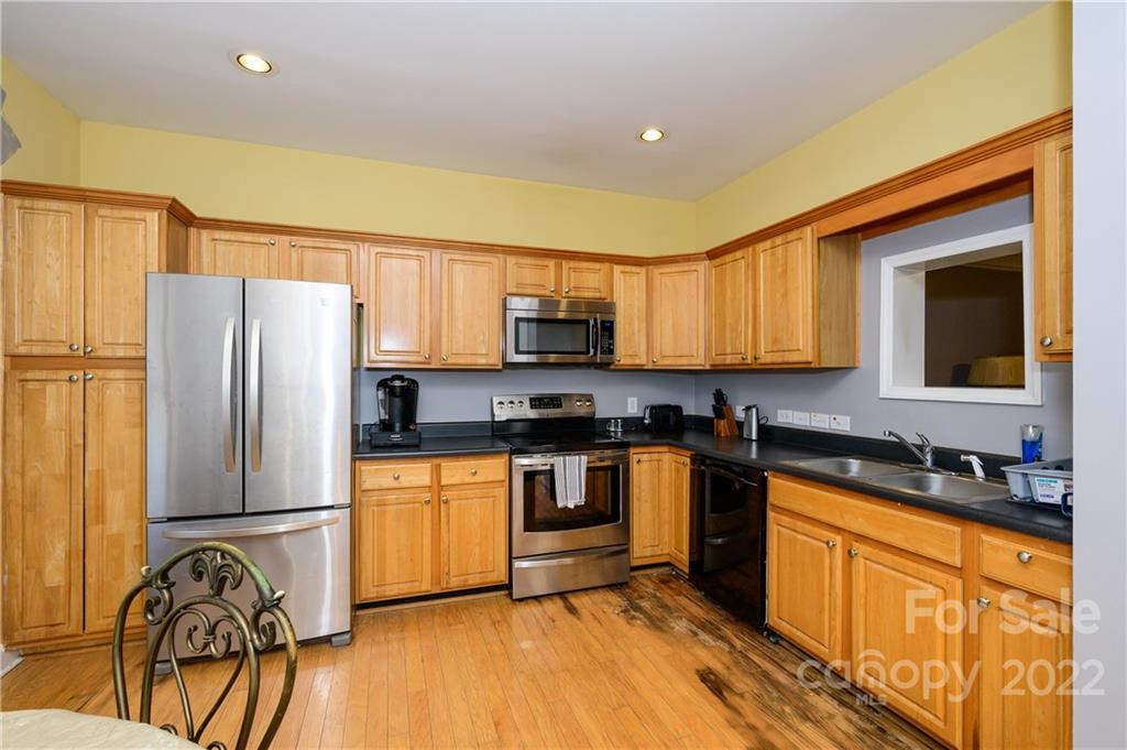 Adare Townhomes - Residential