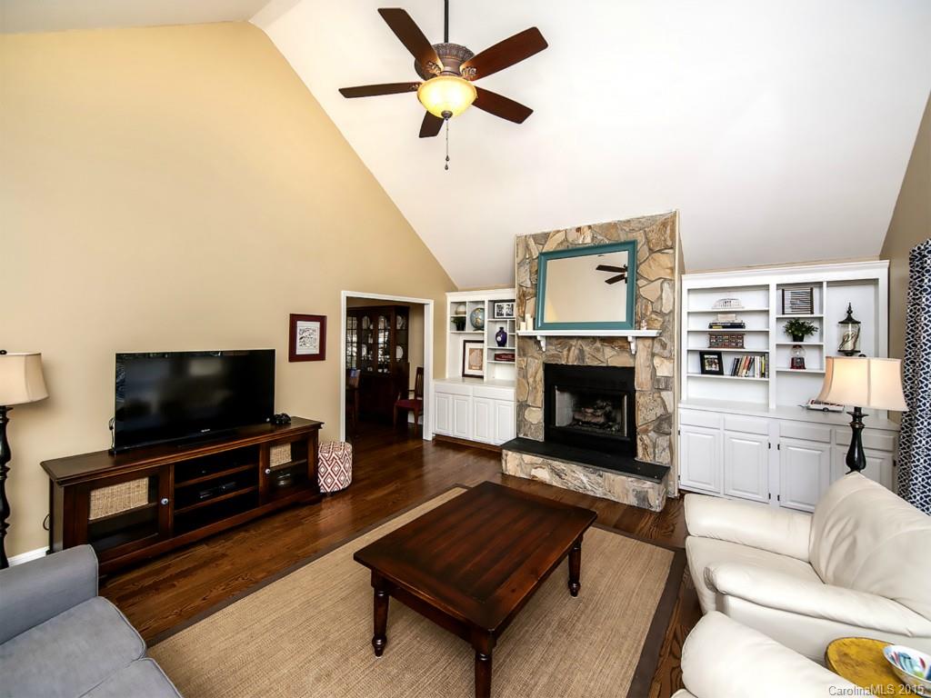 Tega Cay - Residential