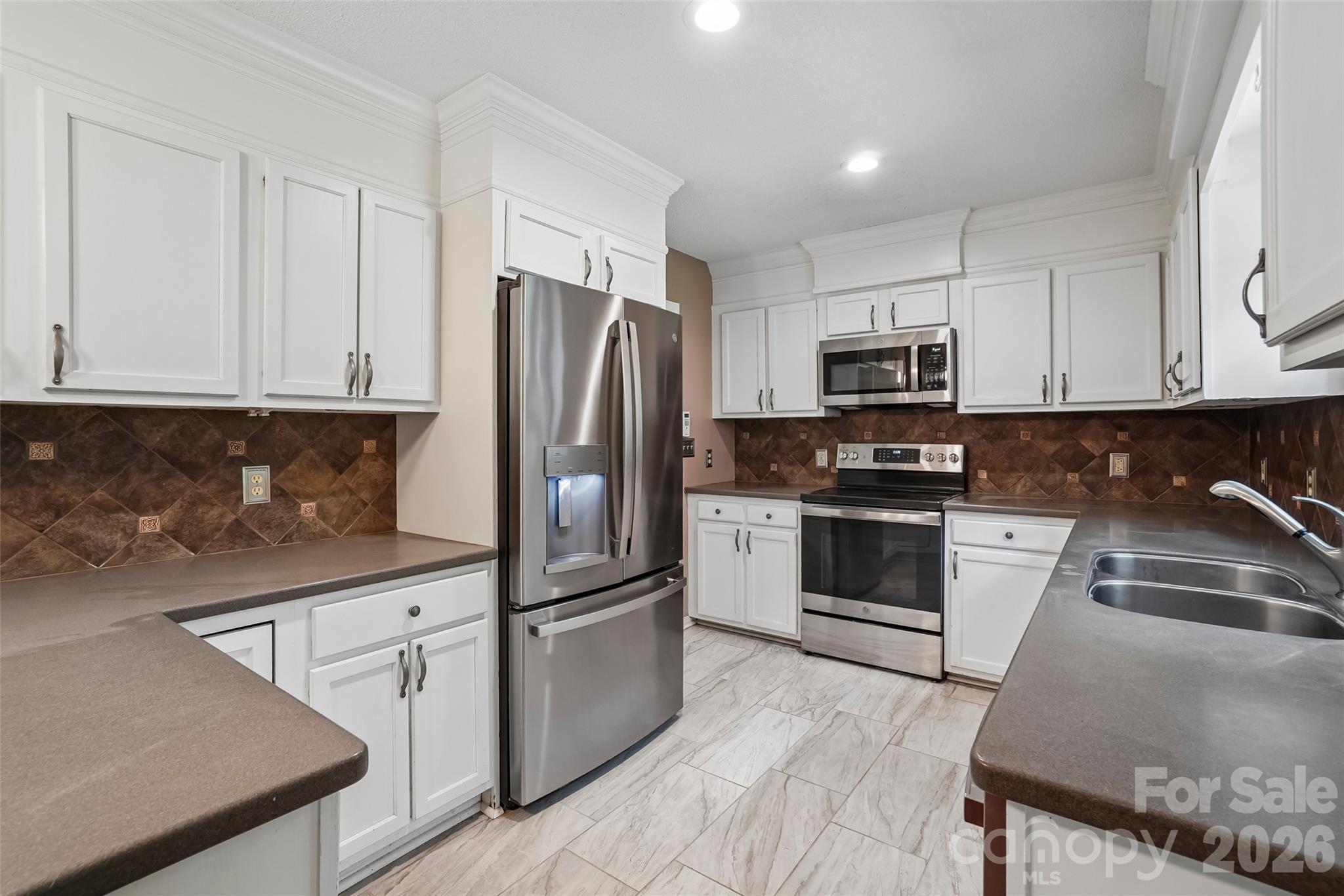 506 Fox Hollow Lane