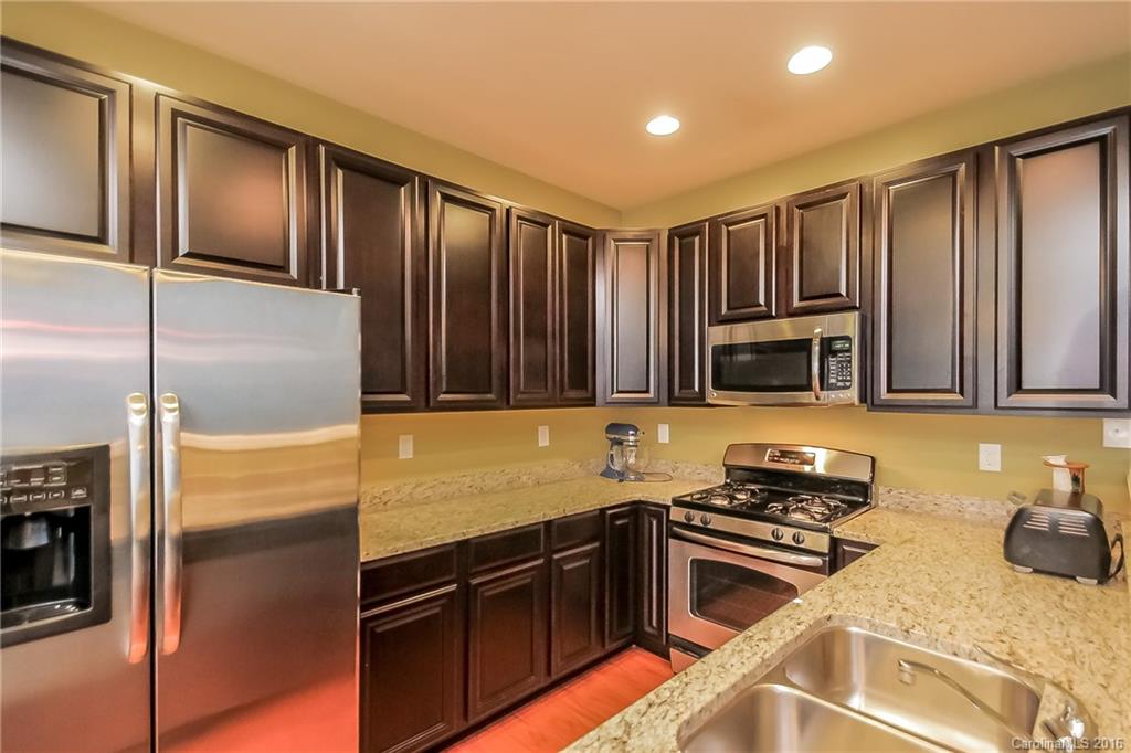 Charlotte Pines - Residential