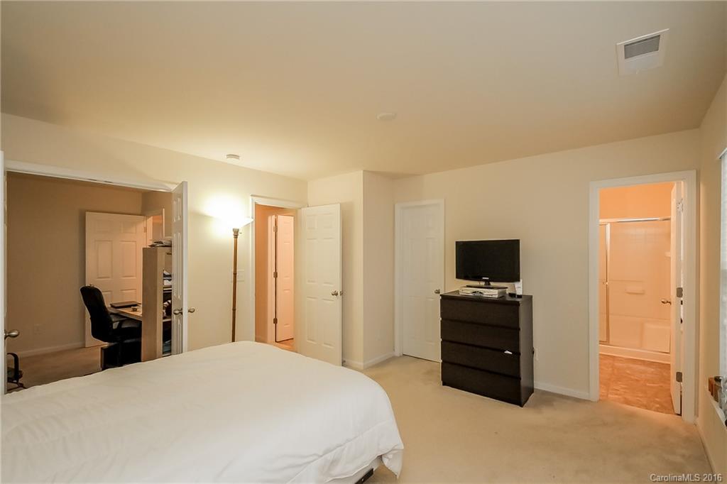 Charlotte Pines - Residential