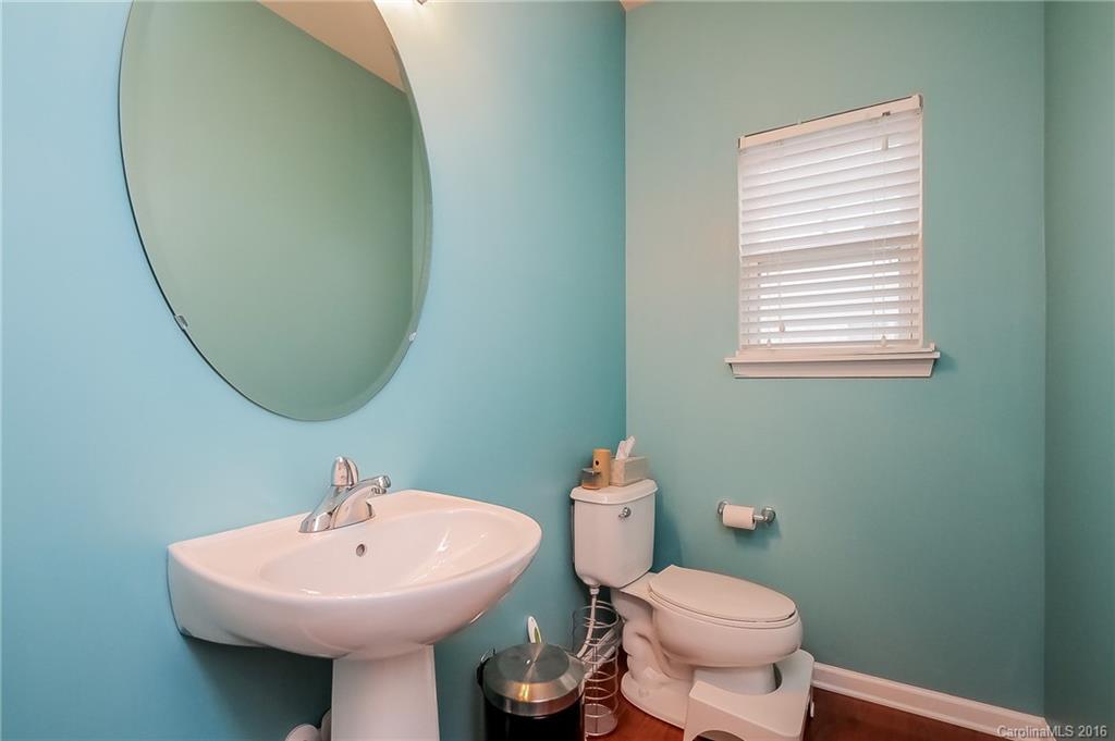 Charlotte Pines - Residential