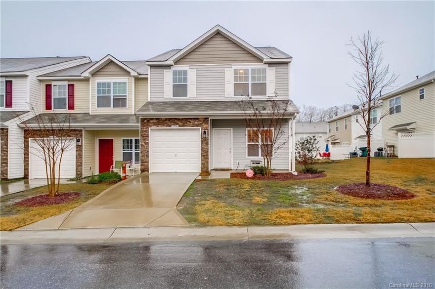 This beautiful 2 story end unit townhome is located in the lovely community of Charlotte Pines. This home offers 3 bedrooms and 2.5 baths. The kitchen has granite countertops and stainless steel appliances. The large master suite features an adjoining room that could double as an office, nursery or study. Home comes with a 2-10 Home Warranty. Convenient to shopping, dining and the airport. Be sure to view the video walk through.