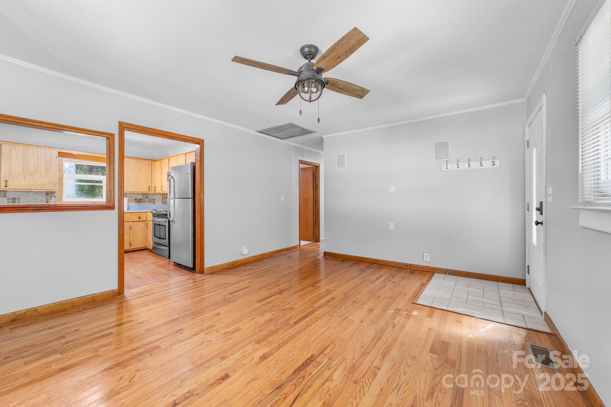 806 Dogwood Drive