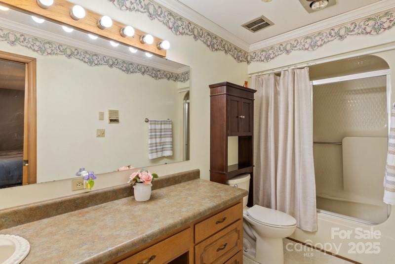 Stanley, North Carolina 28164, United States, 3 Bedrooms Bedrooms, ,2 BathroomsBathrooms,Residential,Active,9727