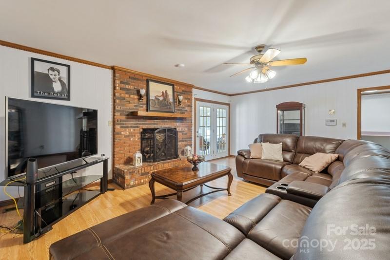 Stanley, North Carolina 28164, United States, 3 Bedrooms Bedrooms, ,2 BathroomsBathrooms,Residential,Active,9727