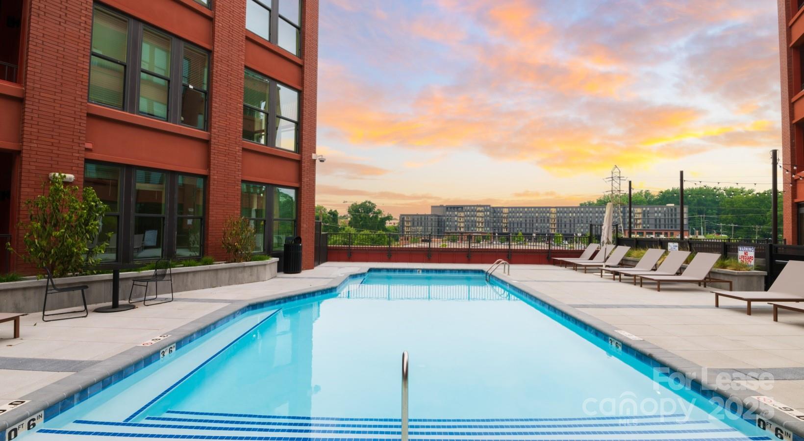 Charlotte, North Carolina 28206, United States, 2 Bedrooms Bedrooms, ,2 BathroomsBathrooms,Residential,Active,129595