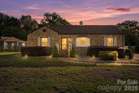 Photo of 2561 Lumina Avenue, Charlotte, NC 28208 (MLS # 4412298)