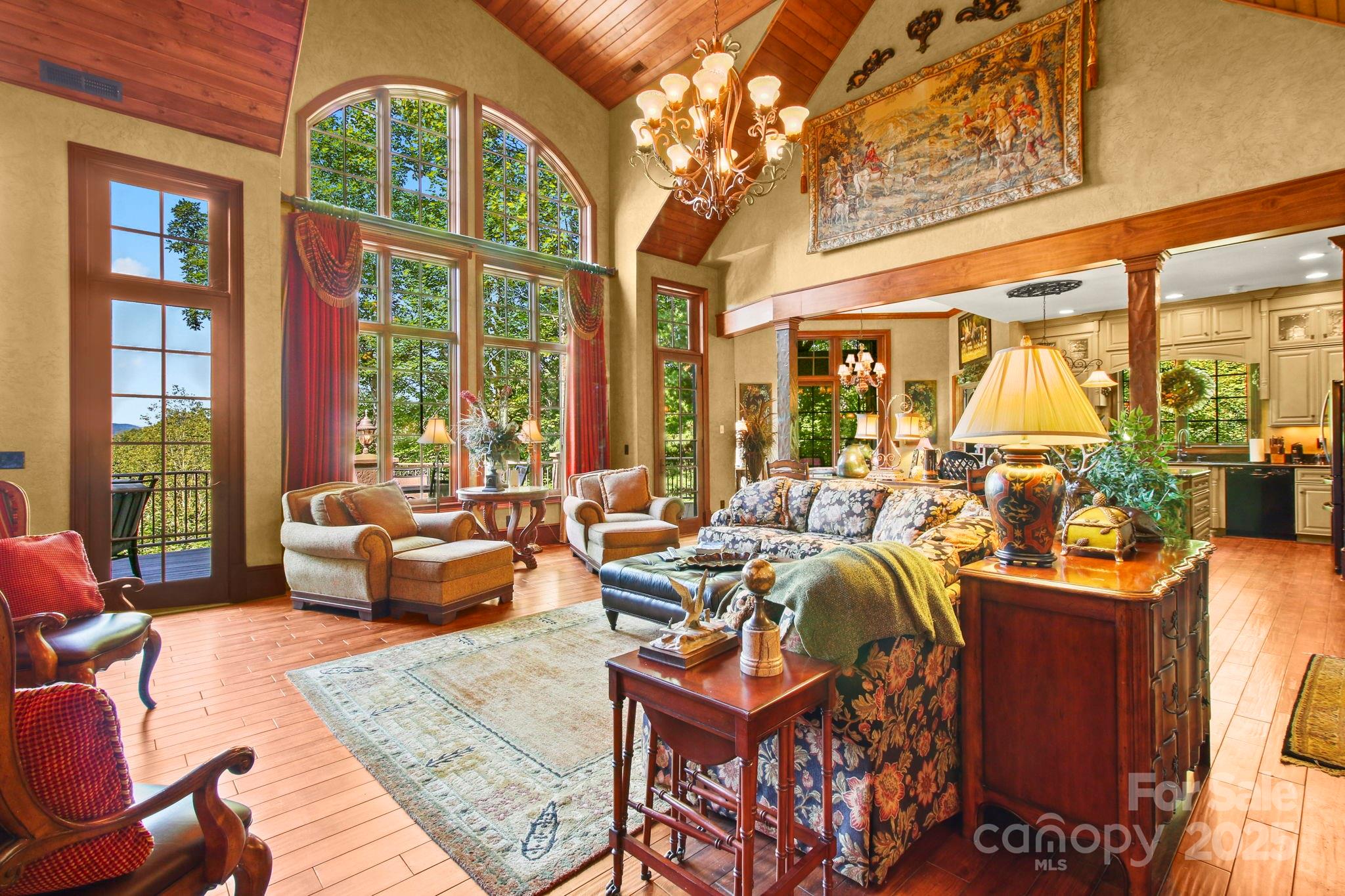 Boone, North Carolina 28607, United States, 4 Bedrooms Bedrooms, ,6 BathroomsBathrooms,Residential,Active,118340