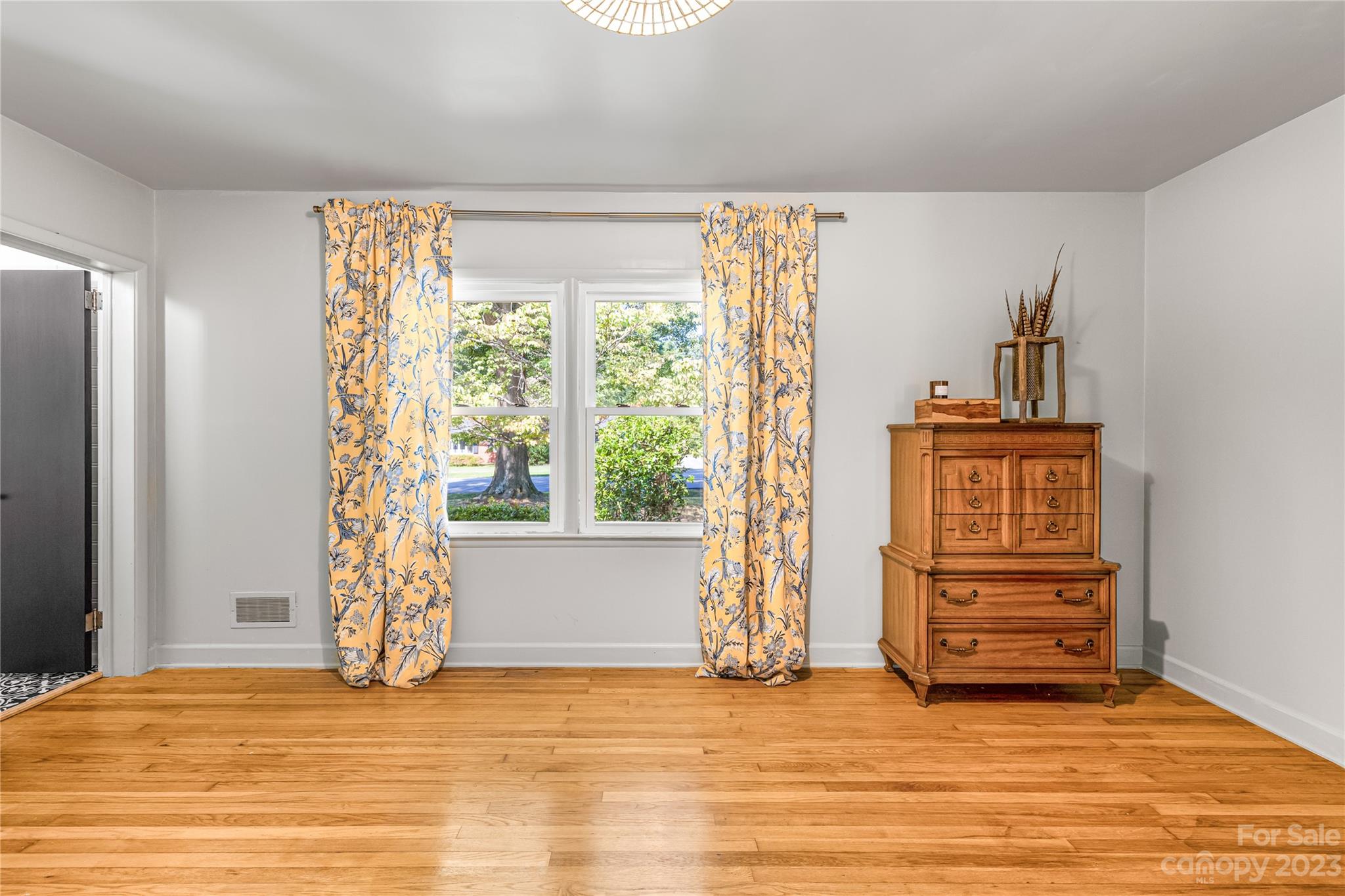 Roland Park - Residential