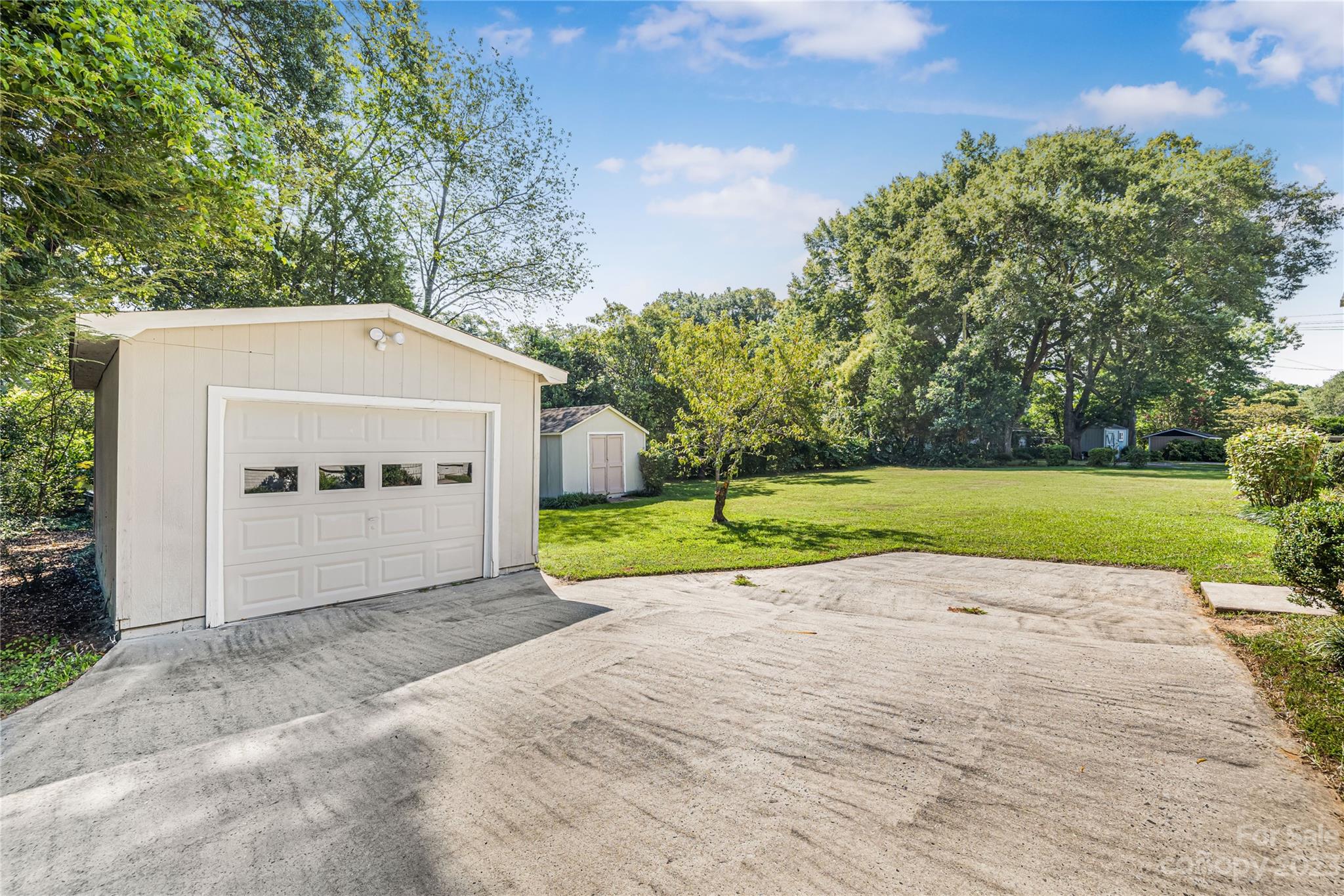 Roland Park - Residential