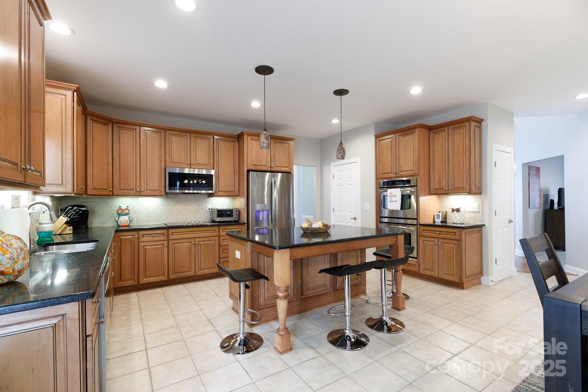 905 Patricians Lane
