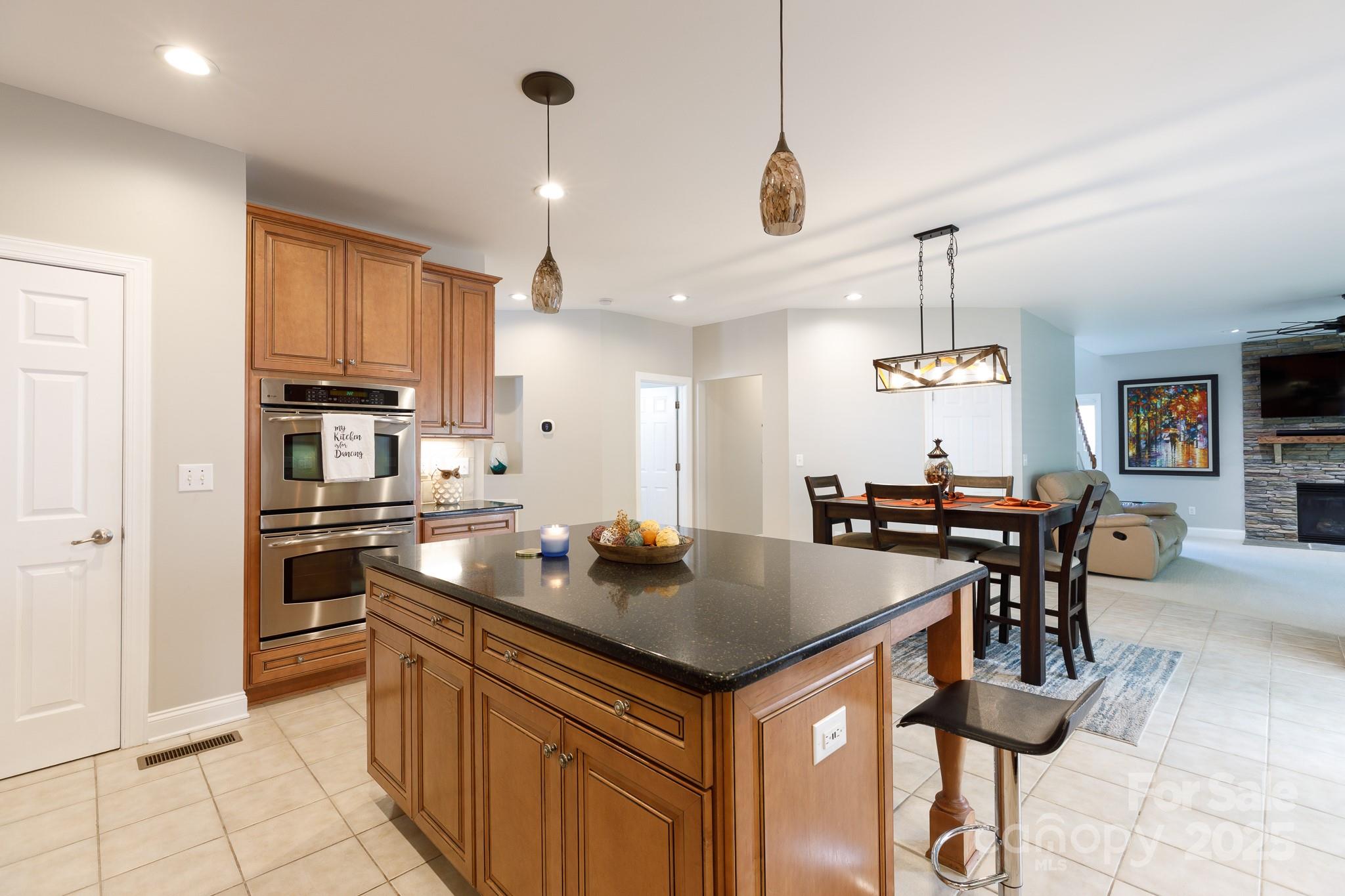 905 Patricians Lane