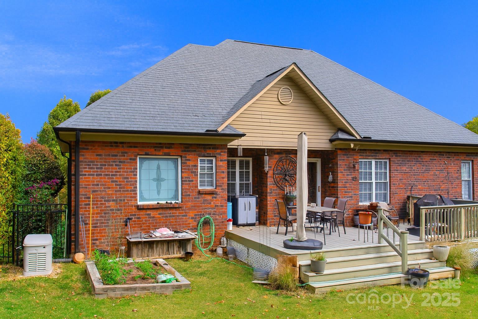 2813 Monterrey Lane