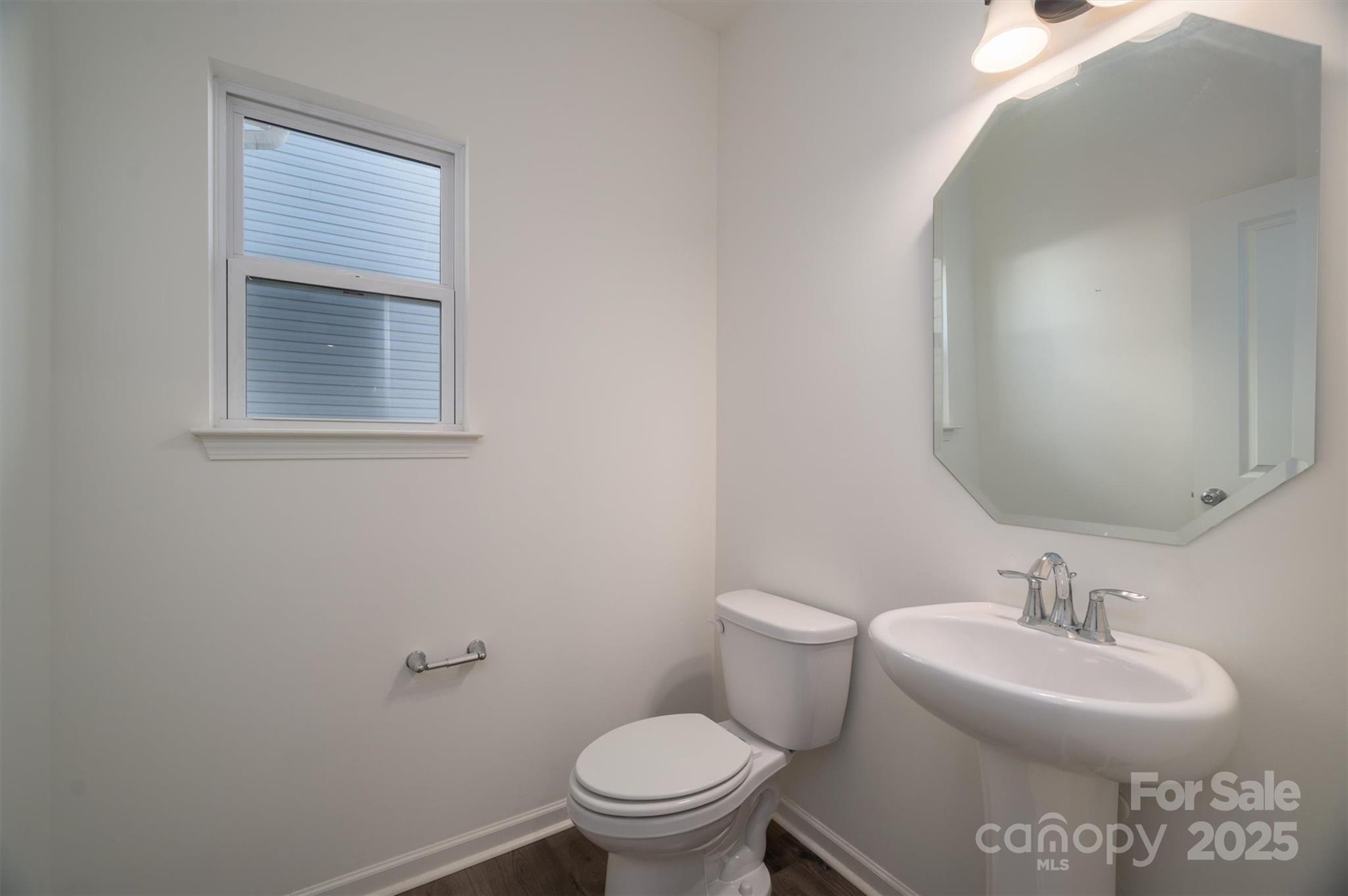 Troutman, North Carolina 28166, United States, 4 Bedrooms Bedrooms, ,3 BathroomsBathrooms,Residential,Under Contract,19261