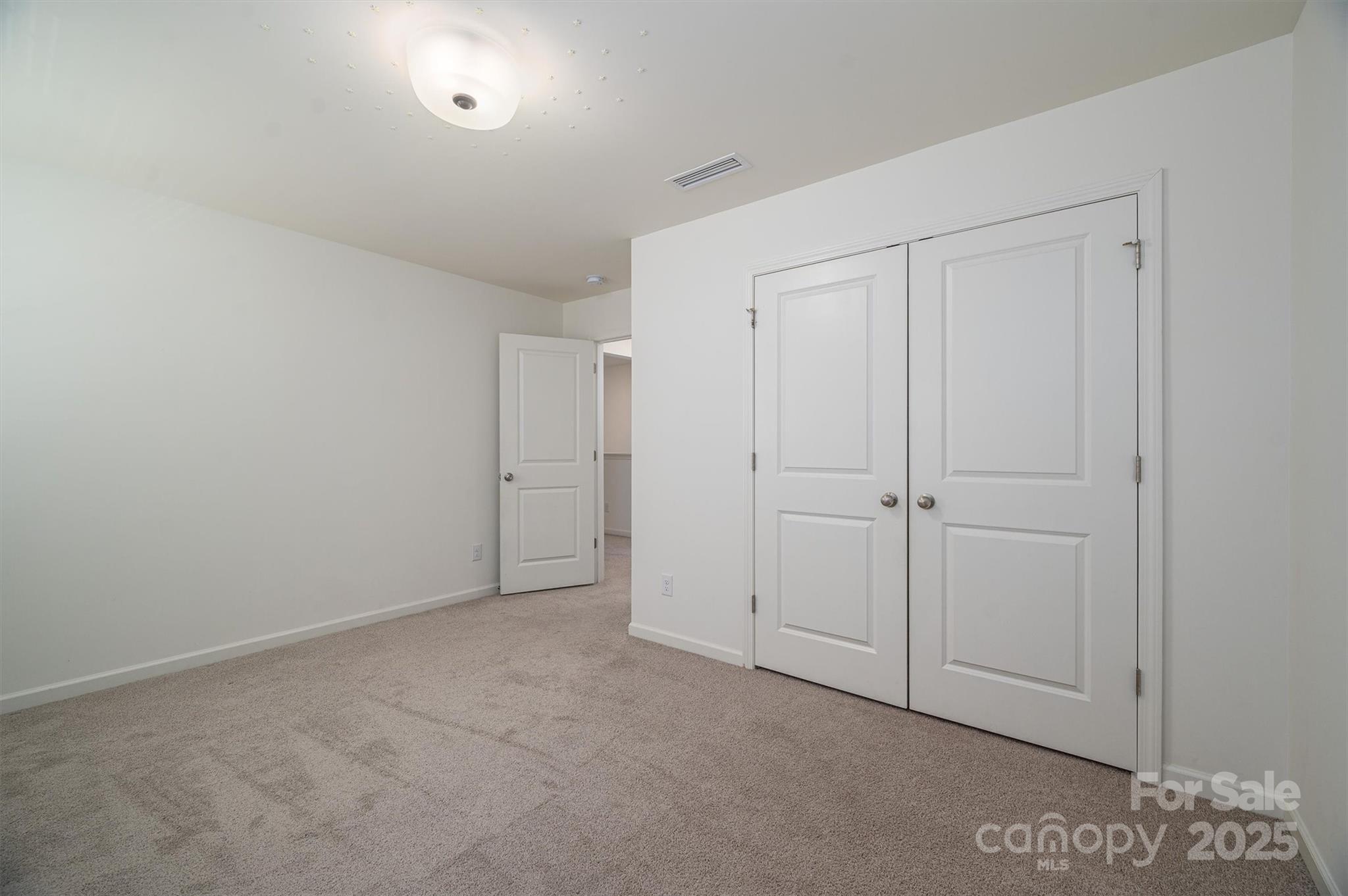 Troutman, North Carolina 28166, United States, 4 Bedrooms Bedrooms, ,3 BathroomsBathrooms,Residential,Under Contract,19261