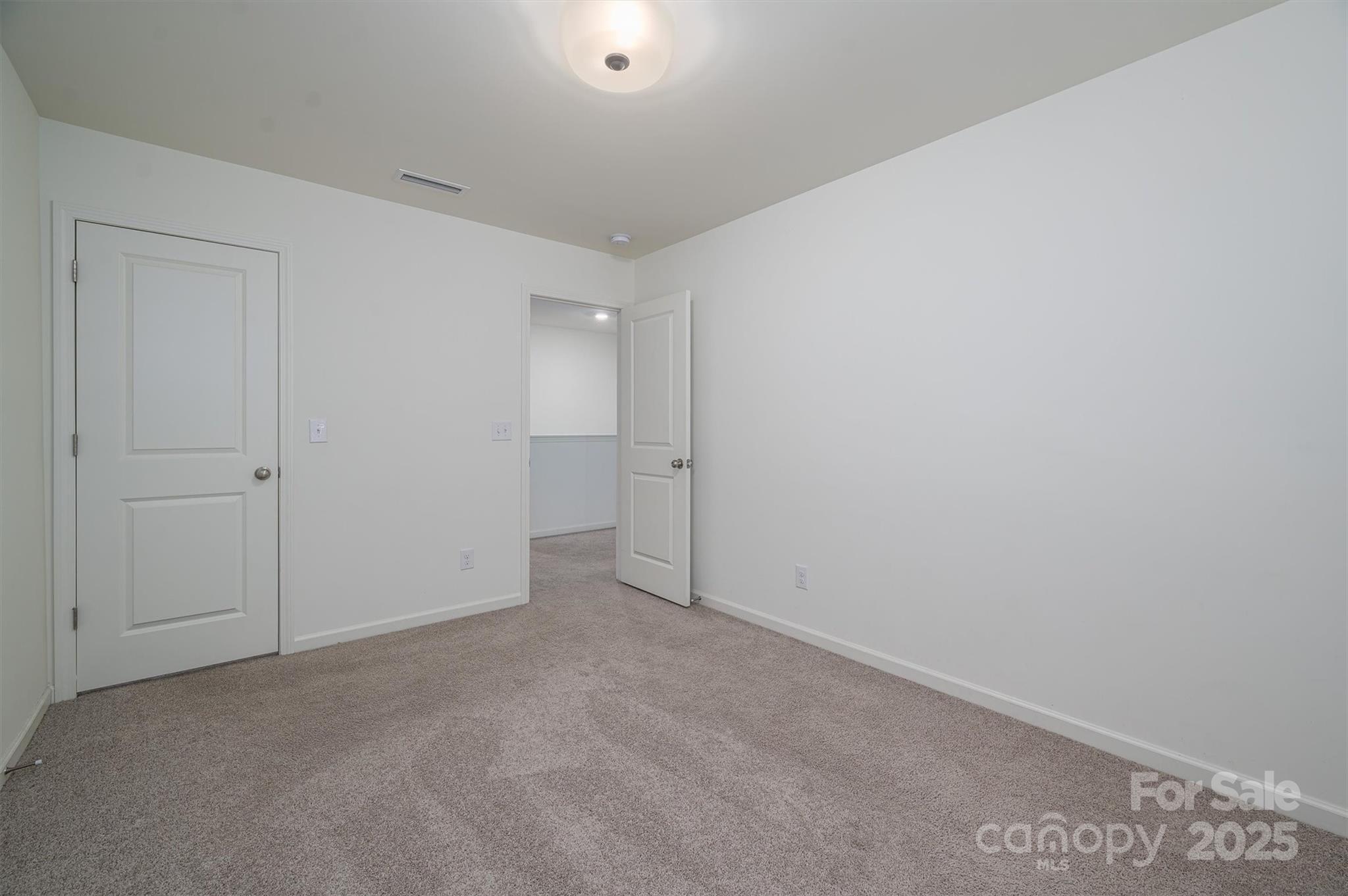 Troutman, North Carolina 28166, United States, 4 Bedrooms Bedrooms, ,3 BathroomsBathrooms,Residential,Under Contract,19261