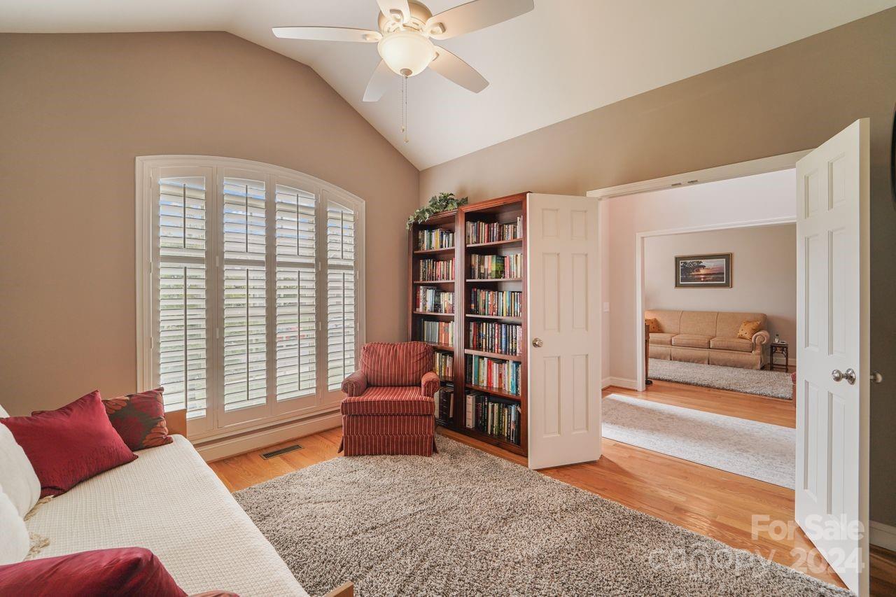 Seven Oaks - Residential