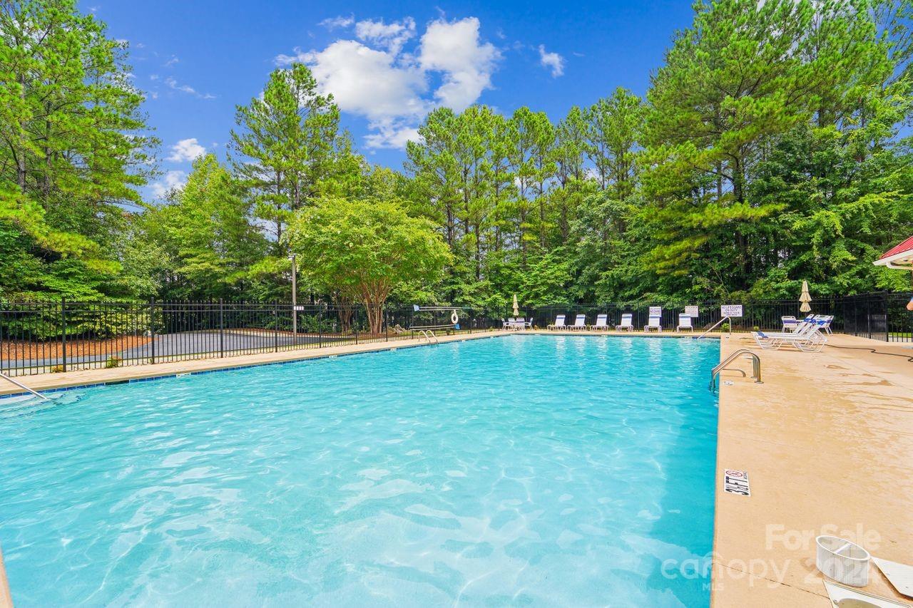 Seven Oaks - Residential