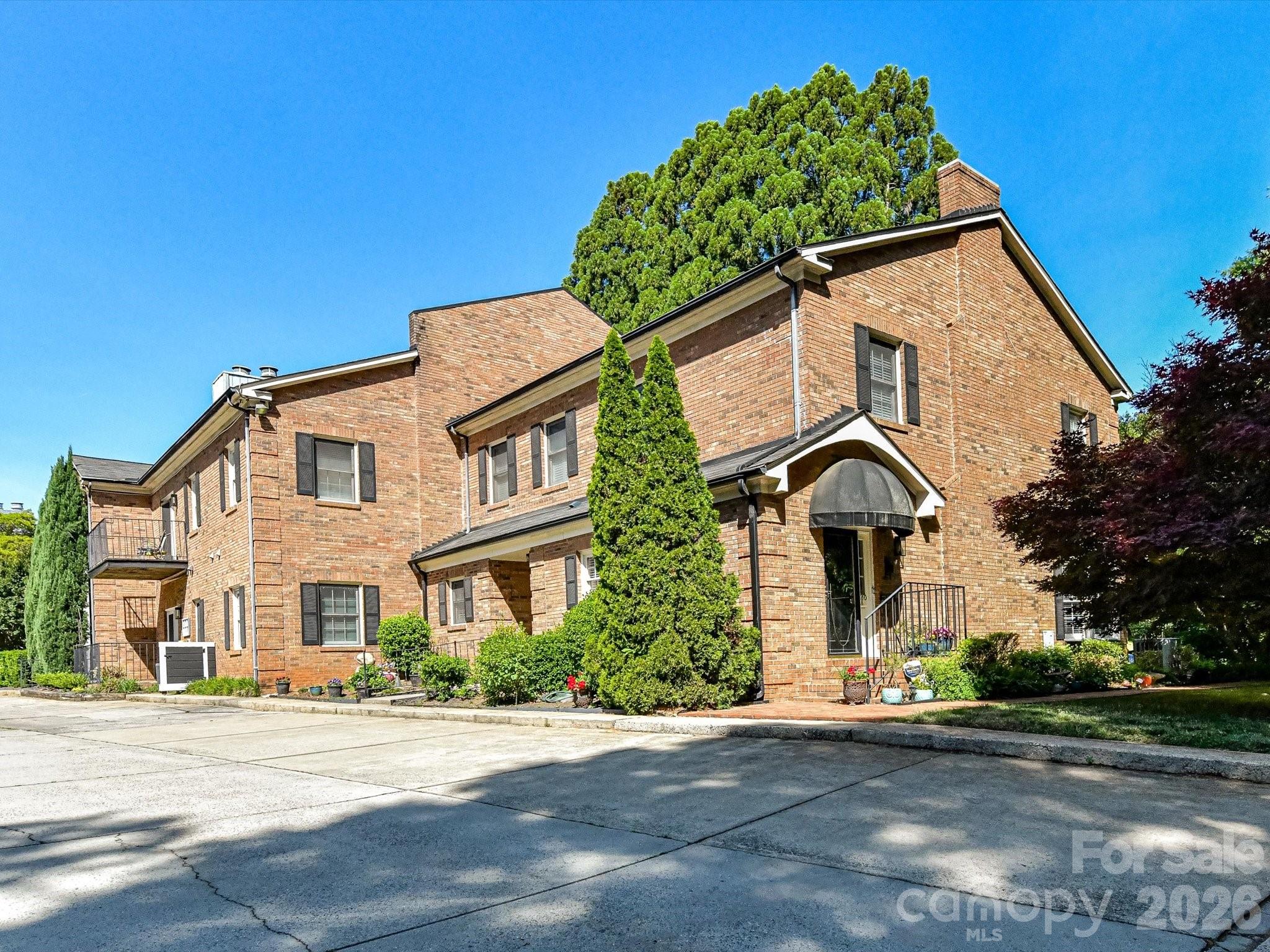 1014 Queens Road D