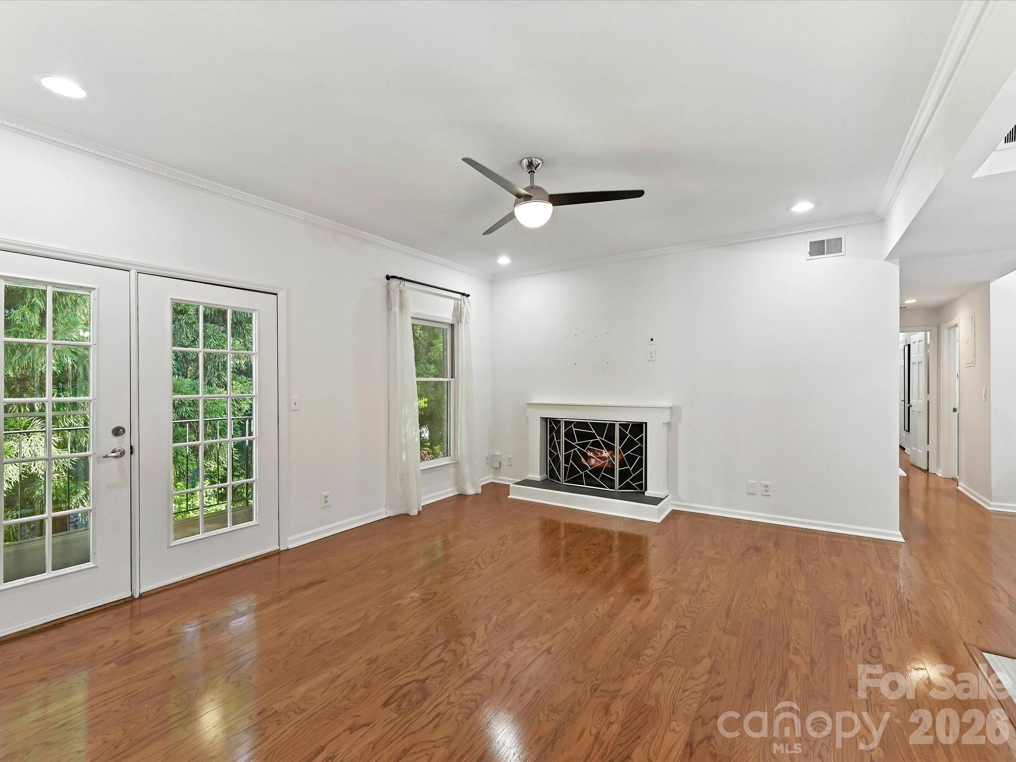 1014 Queens Road D