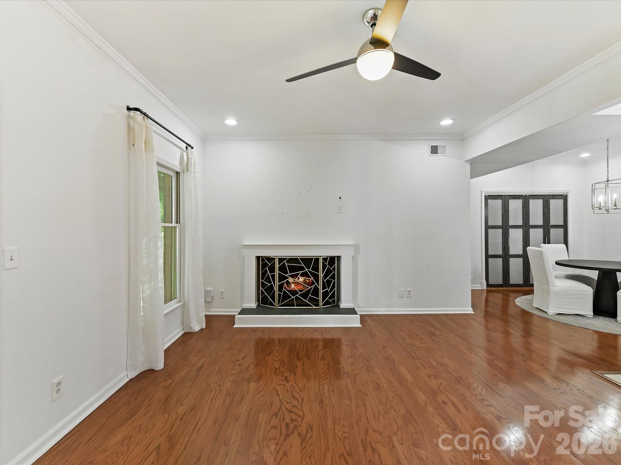 1014 Queens Road D